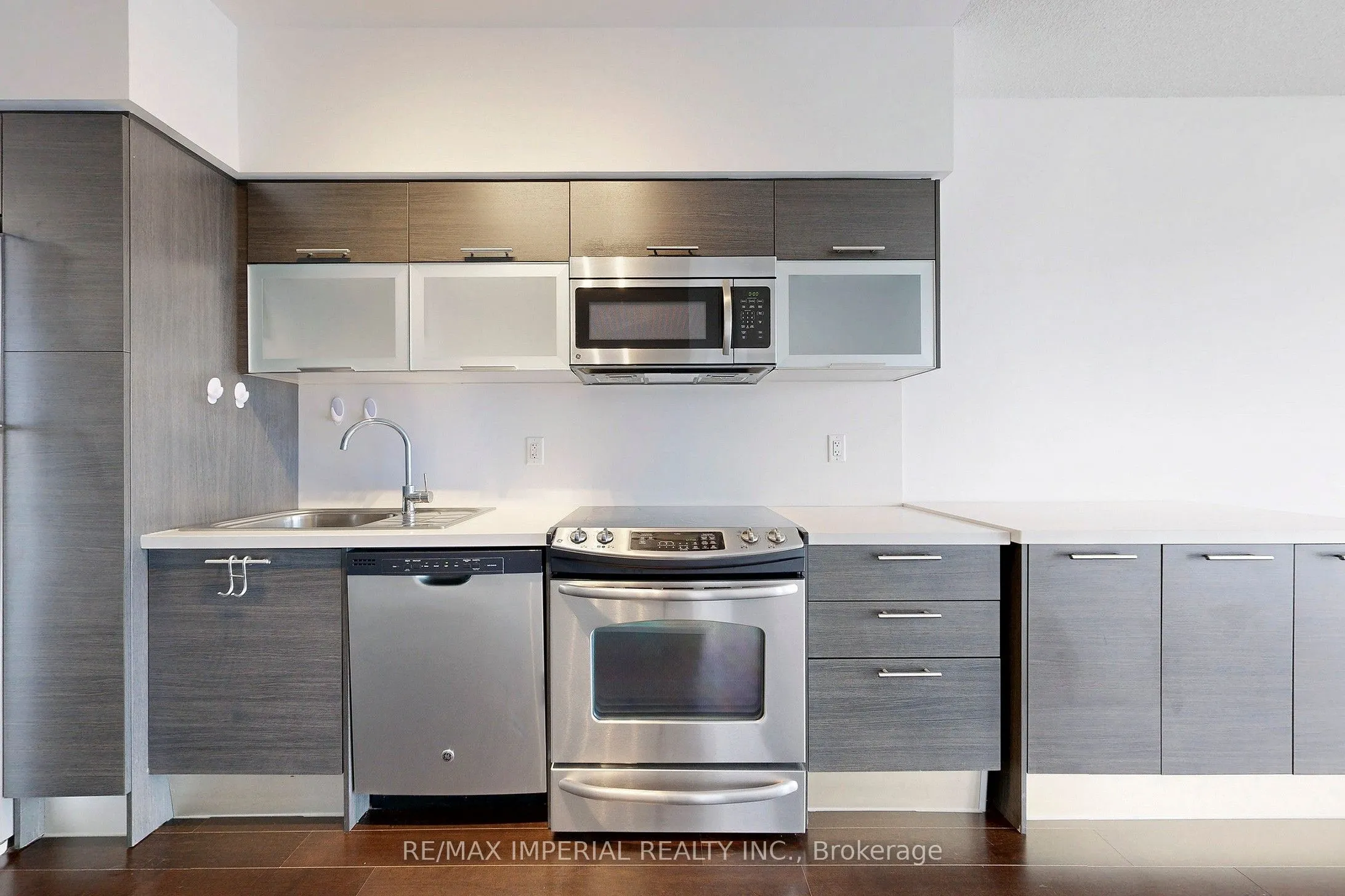 386 Yonge Street, #4801