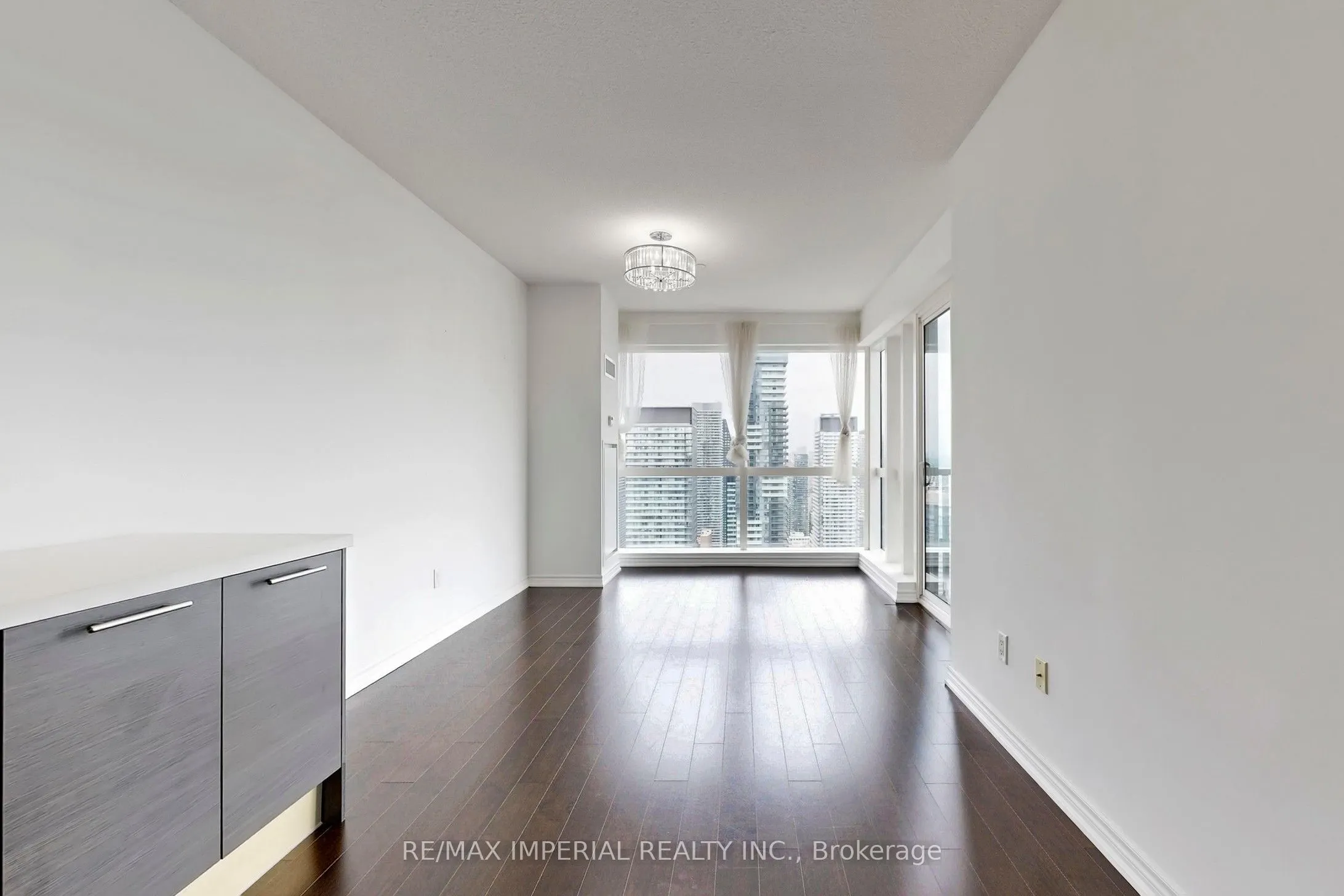 386 Yonge Street, #4801