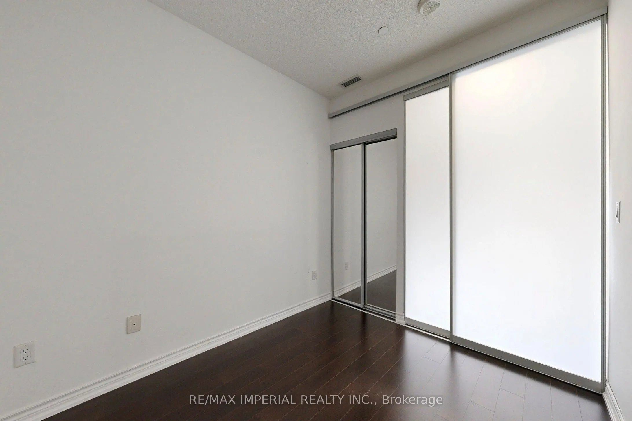 386 Yonge Street, #4801