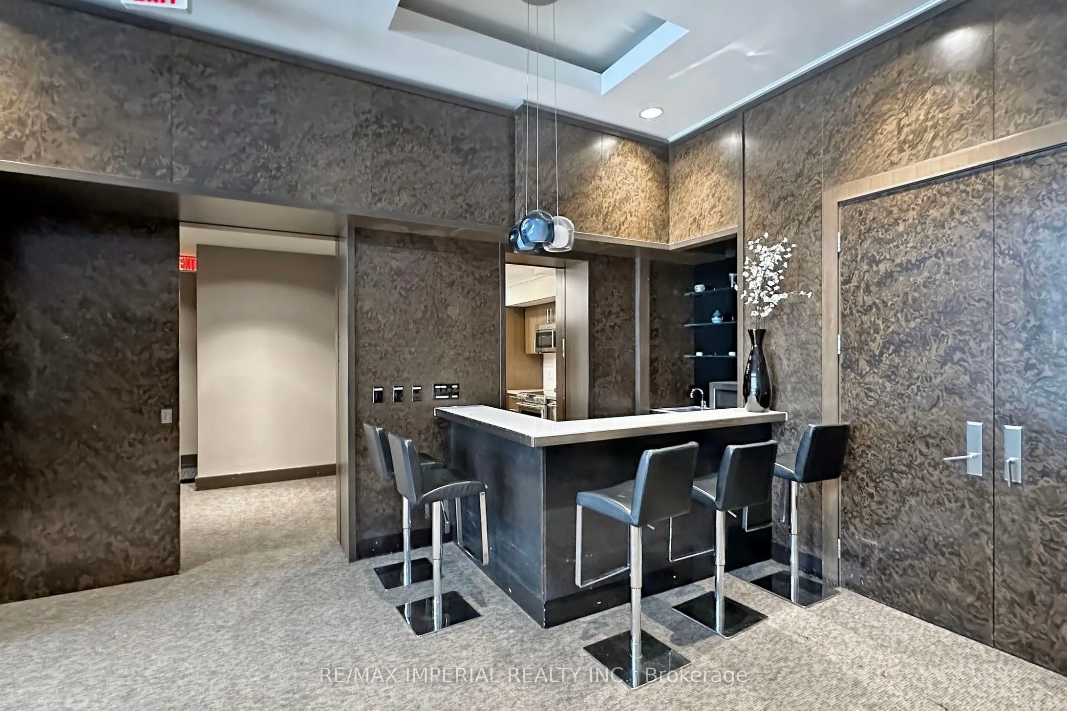 386 Yonge Street, #4801