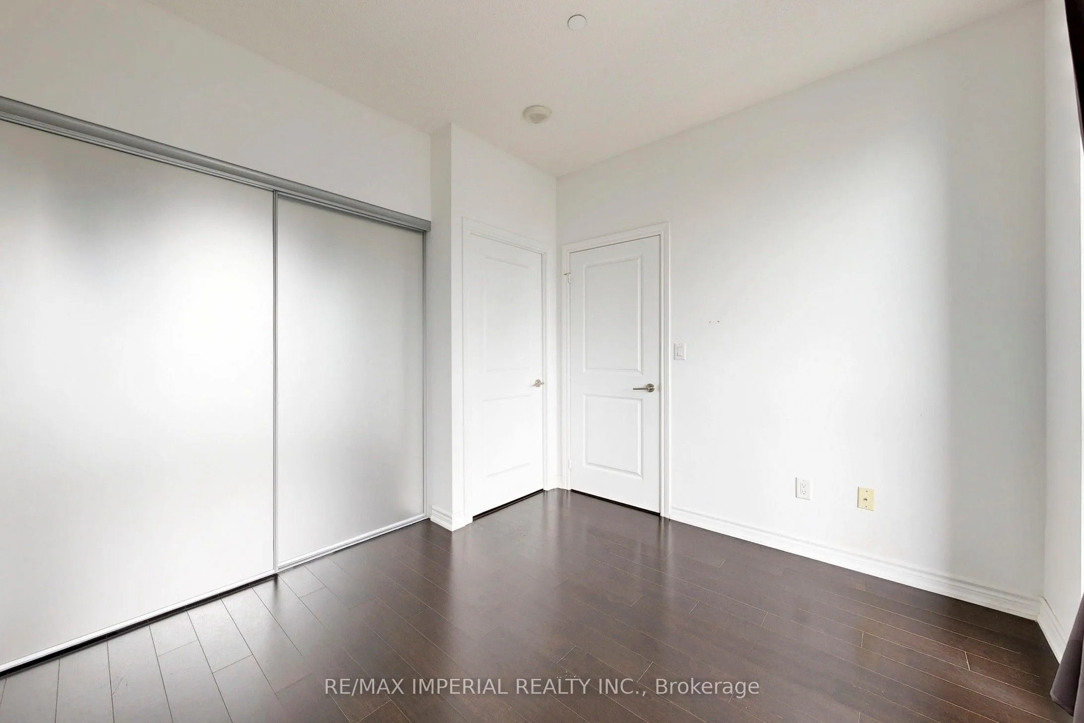 386 Yonge Street, #4801