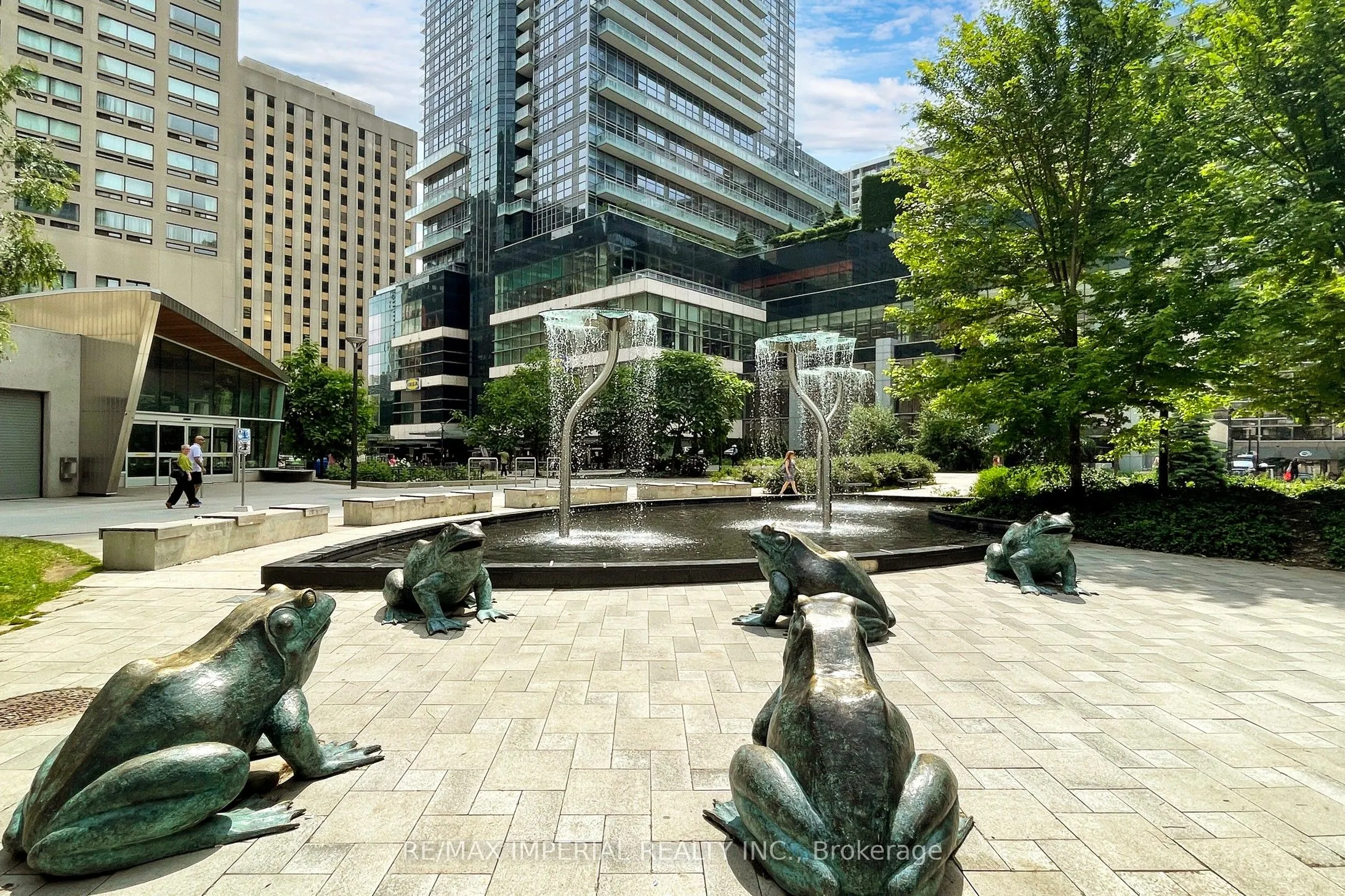 386 Yonge Street, #4801