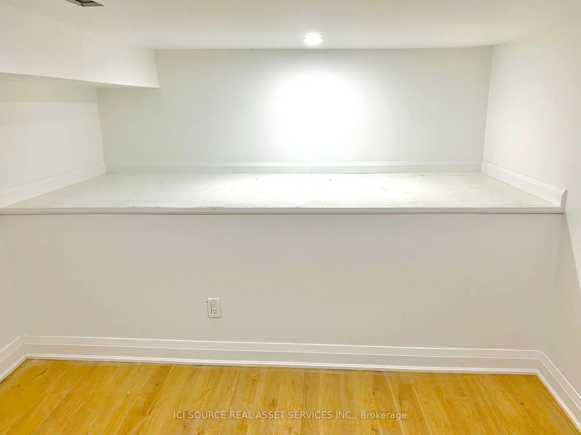 157 Huron Street, #3