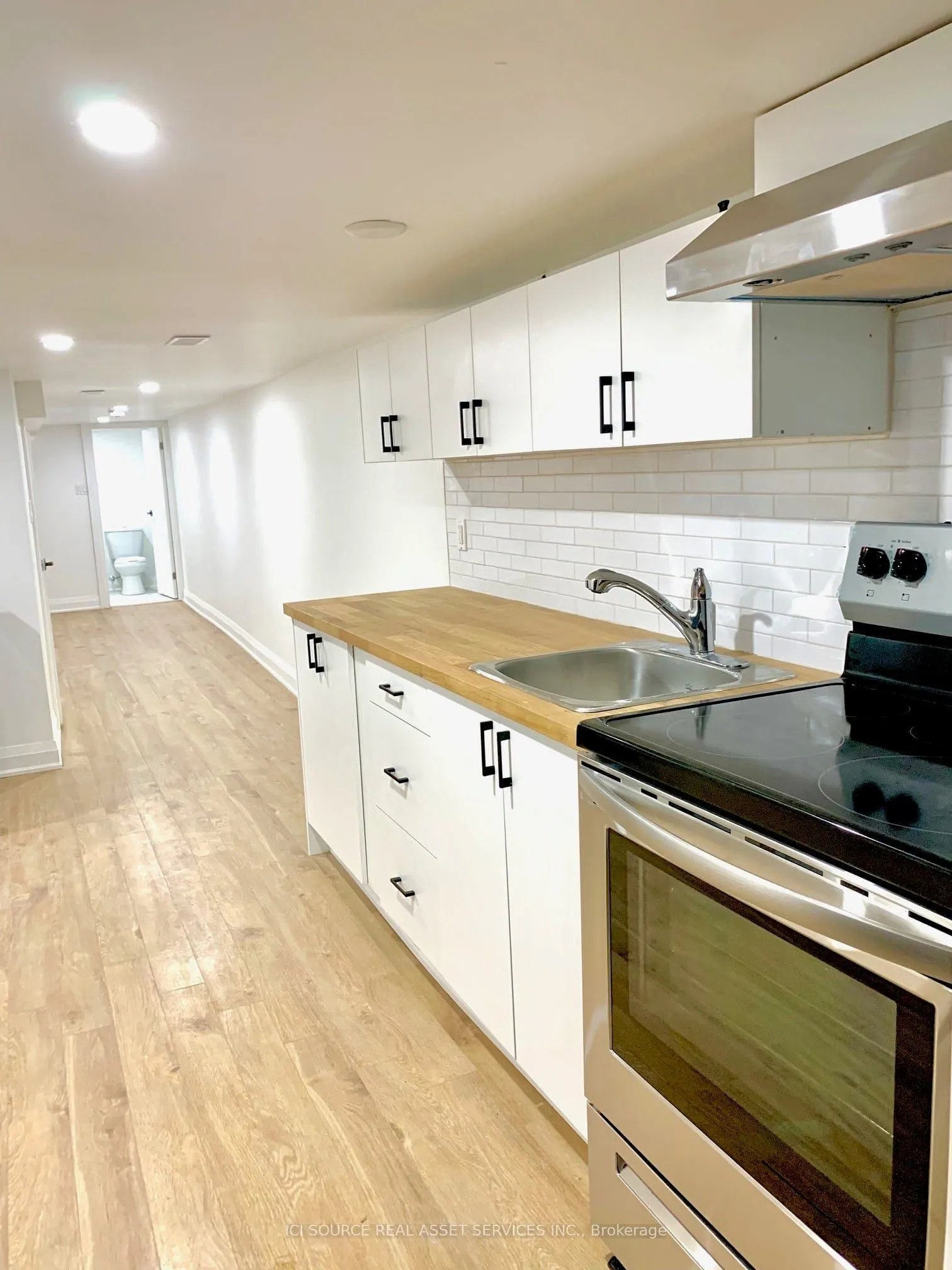157 Huron Street, #3