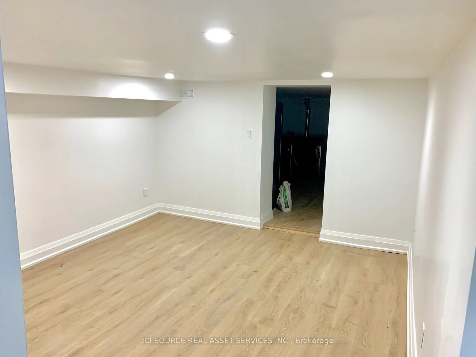157 Huron Street, #3