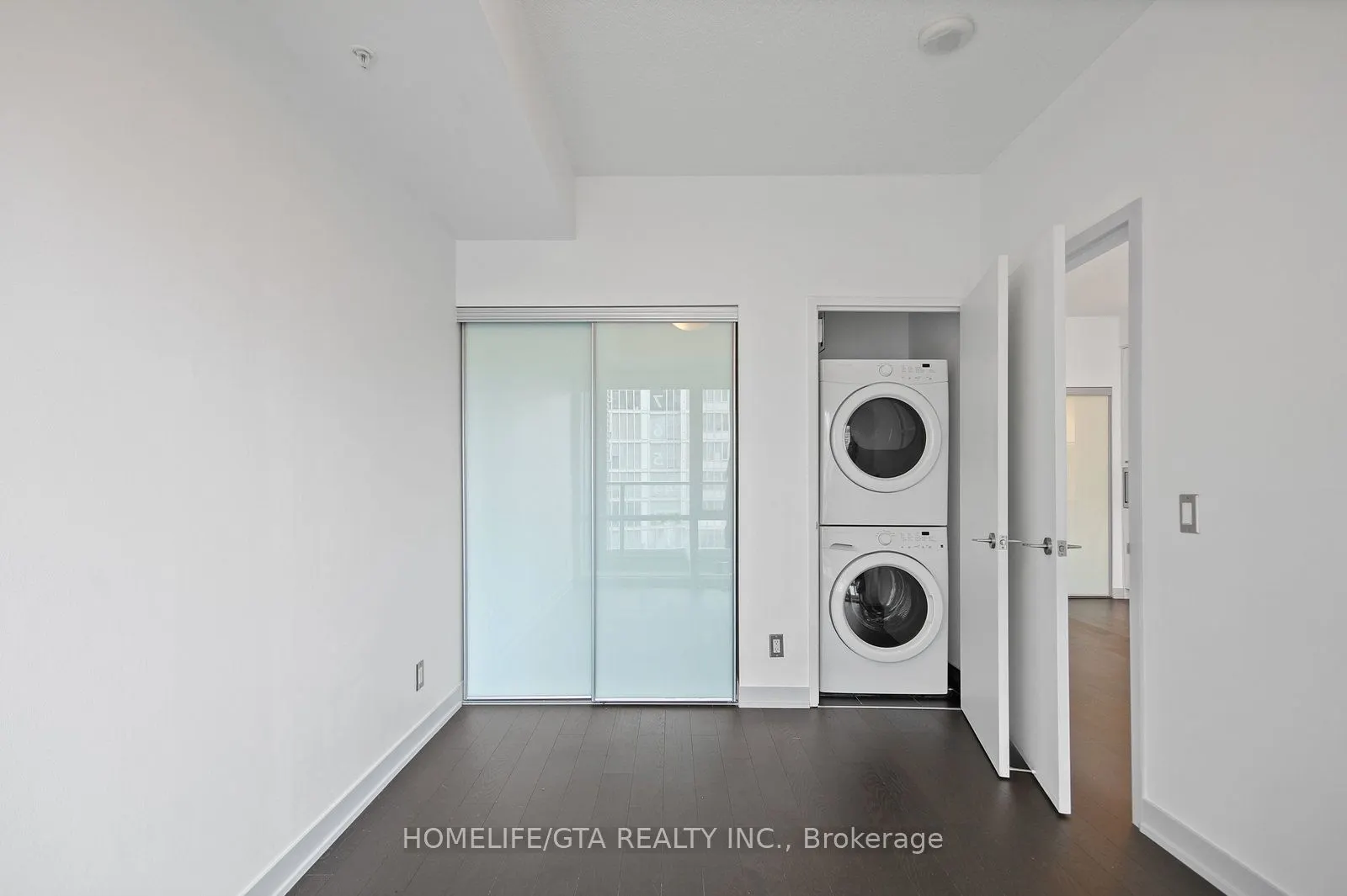 455 Front Street E, #N420