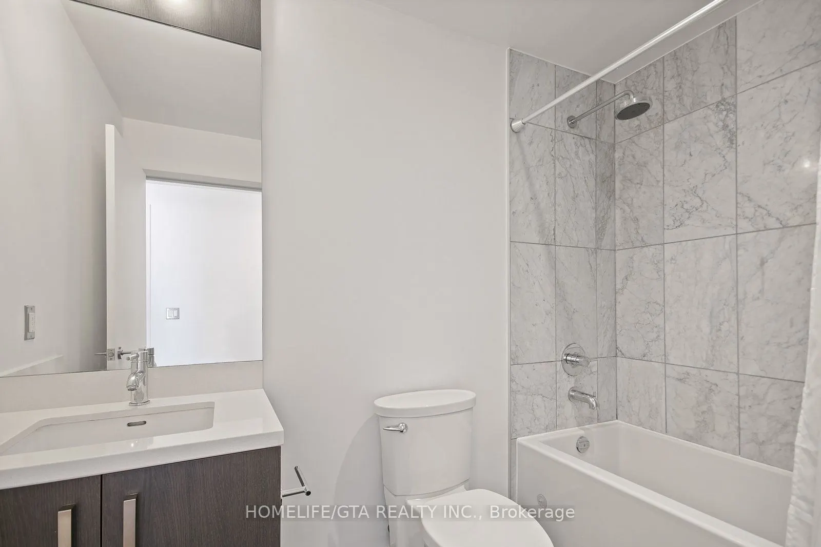 455 Front Street E, #N420