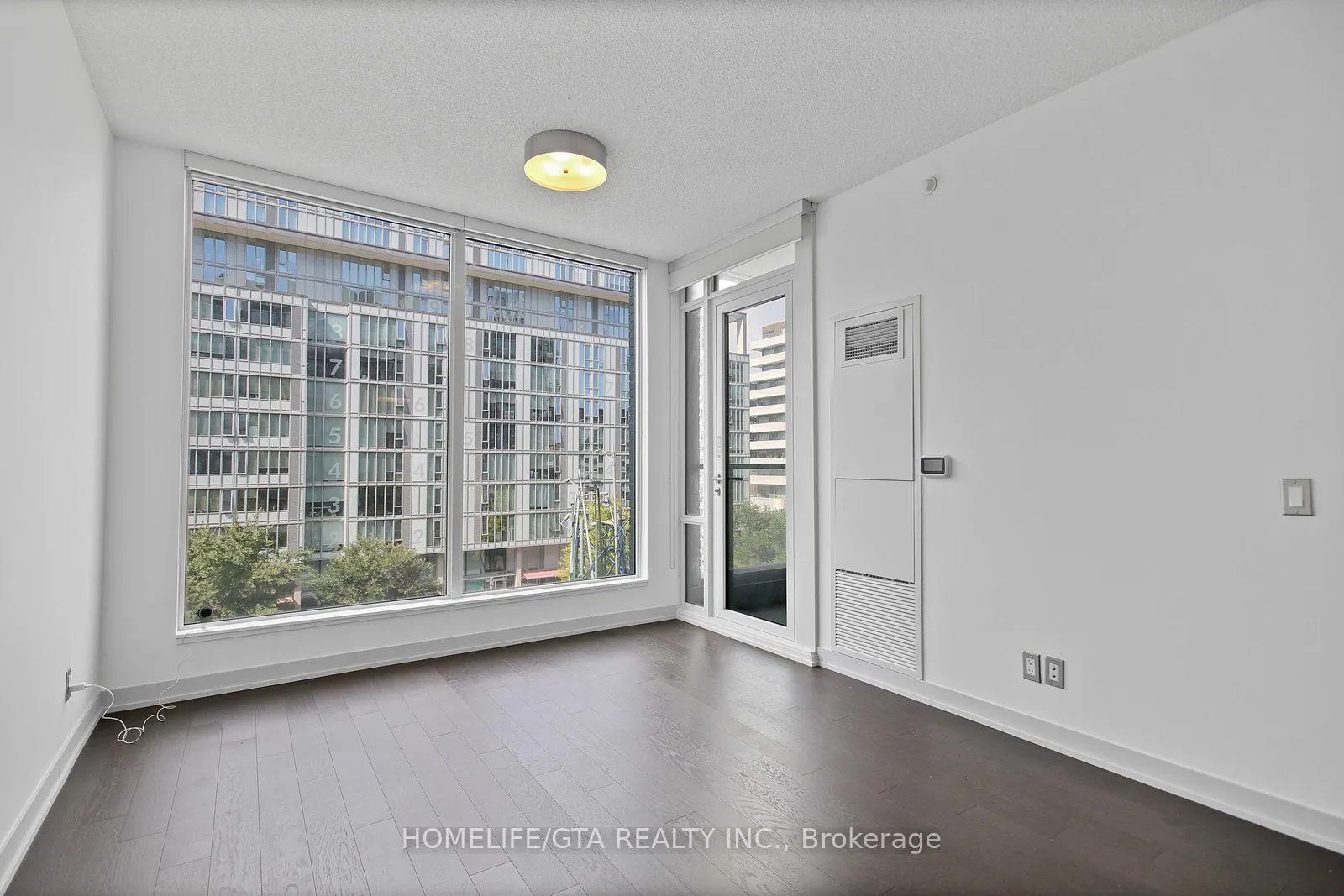 455 Front Street E, #N420