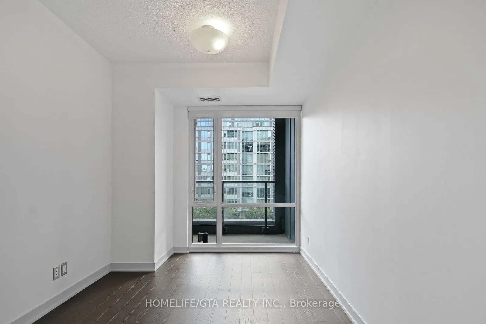 455 Front Street E, #N420