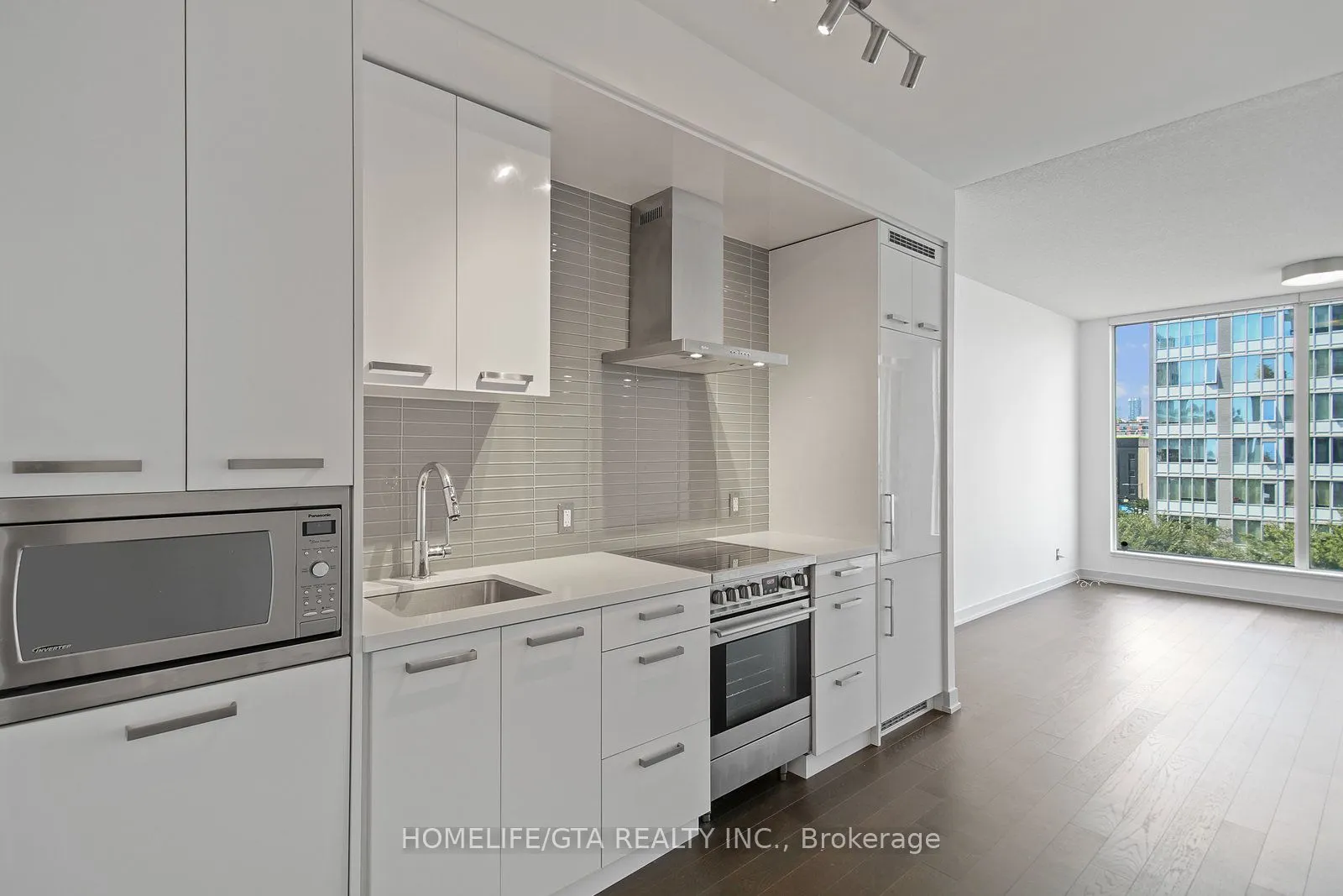 455 Front Street E, #N420