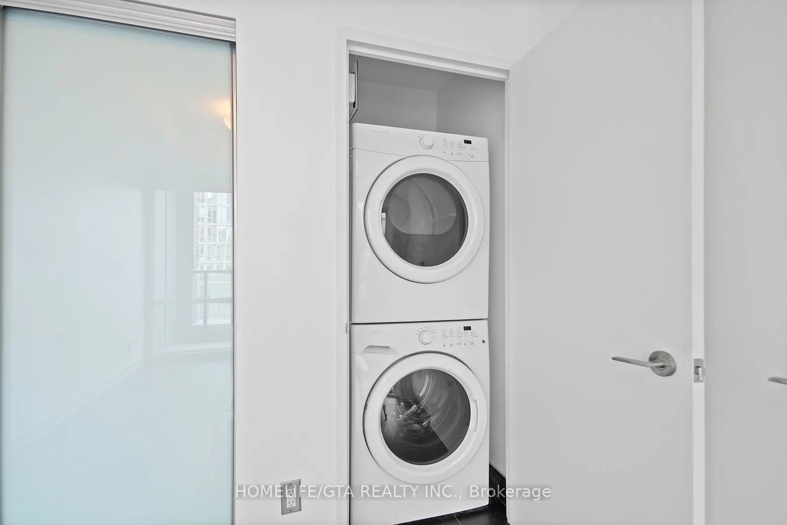 455 Front Street E, #N420