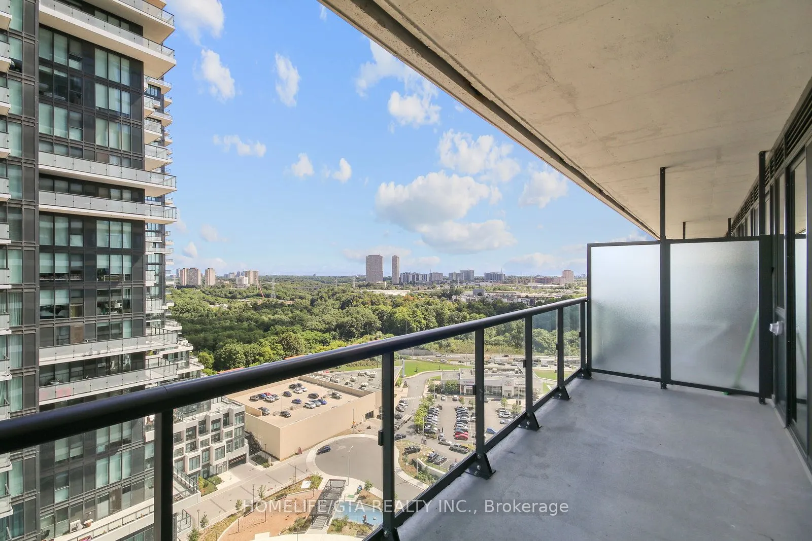 10 Inn On The Park Drive, #1705