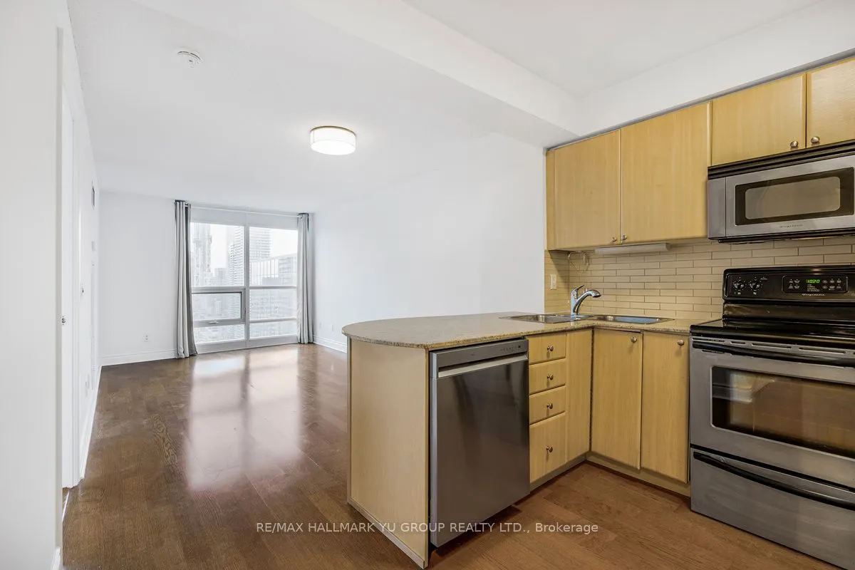 763 Bay Street, #4101