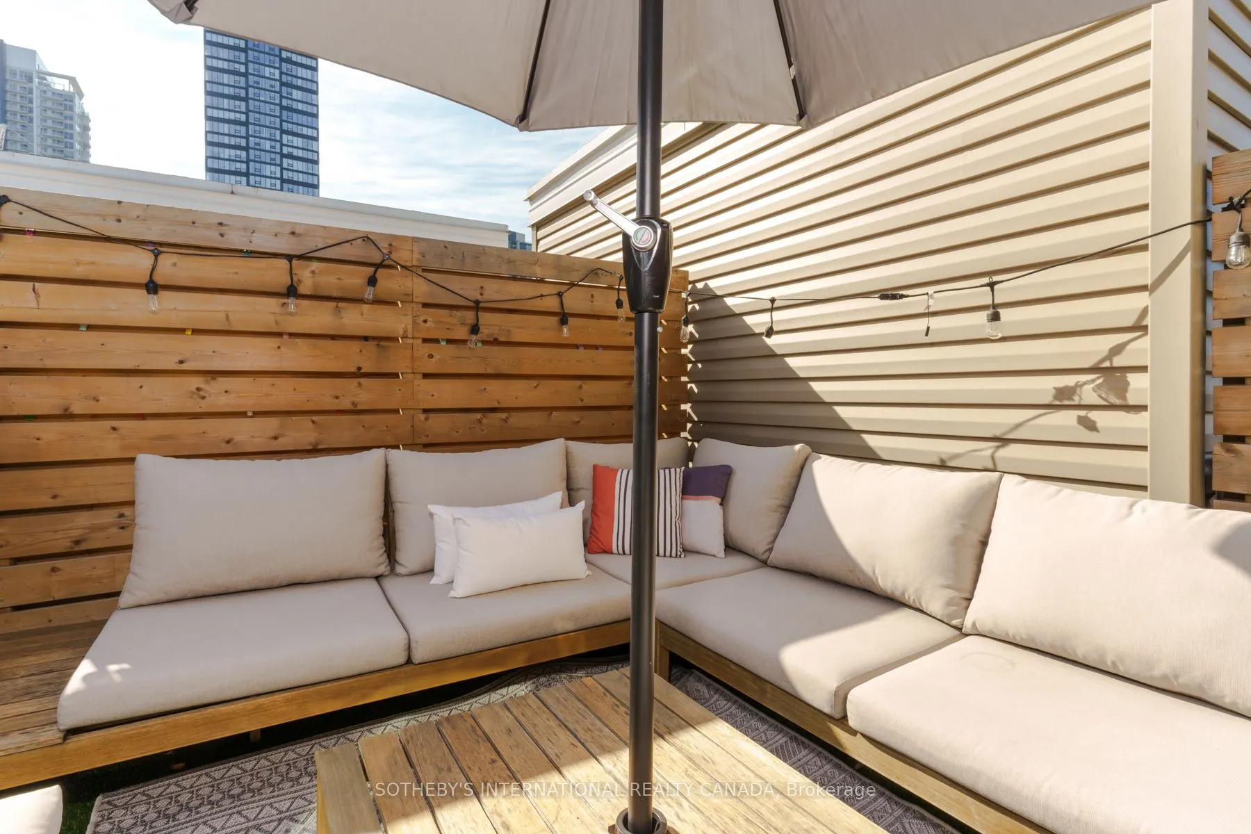 100 Strachan Avenue, #607