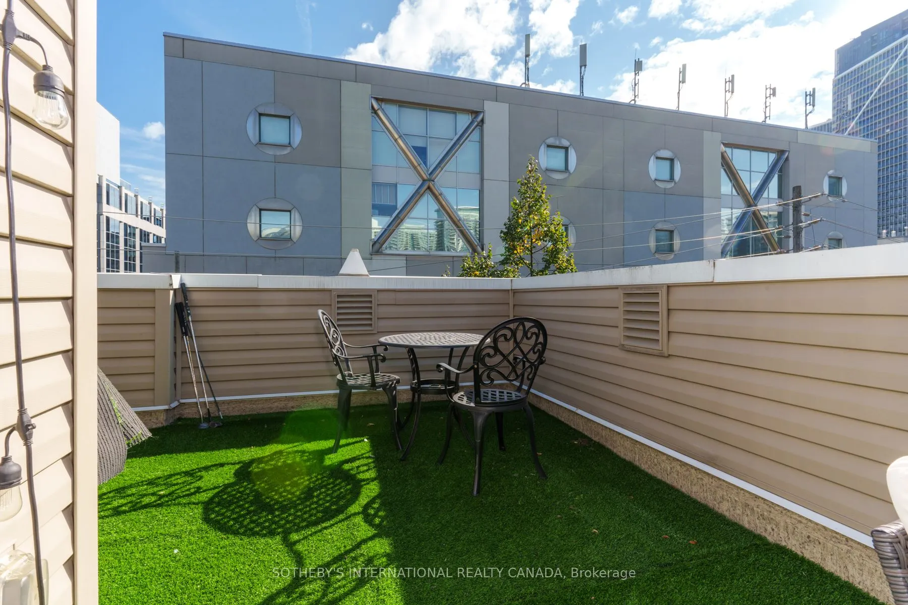 100 Strachan Avenue, #607