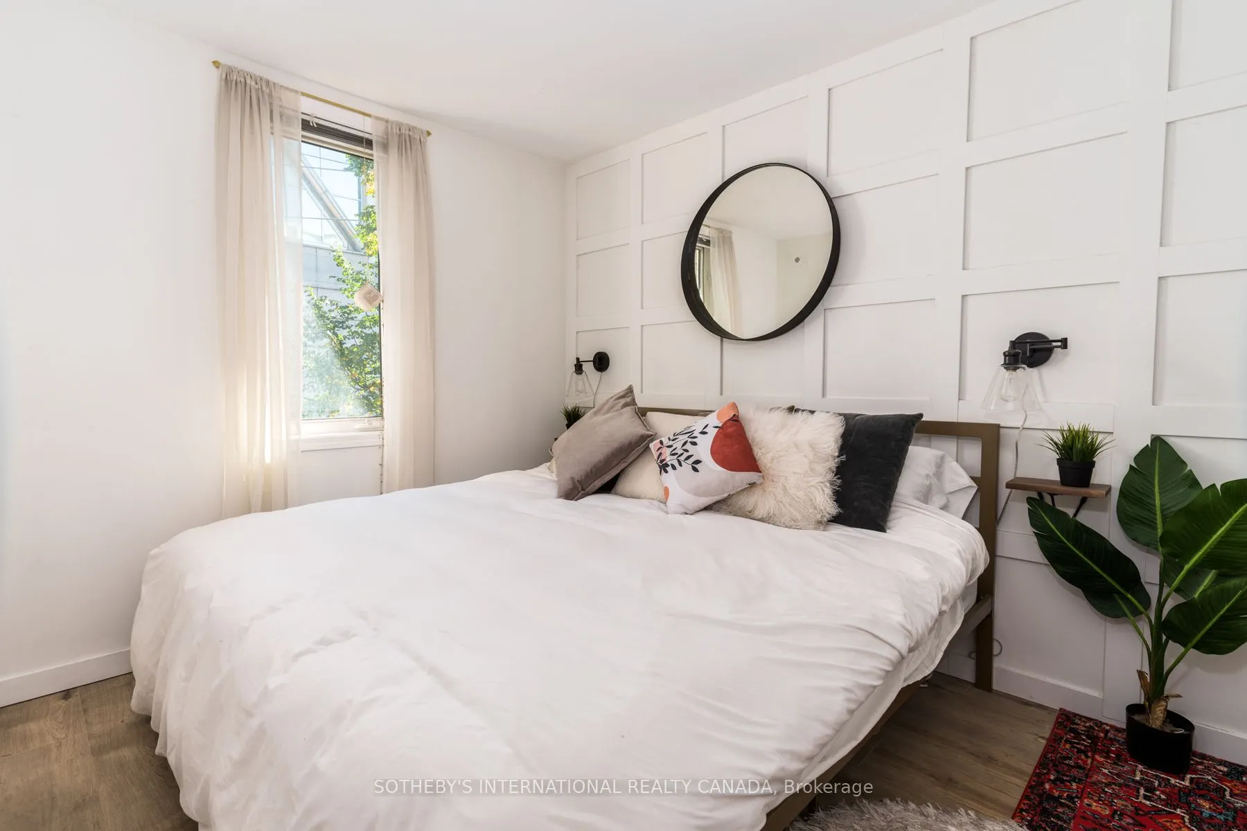 100 Strachan Avenue, #607