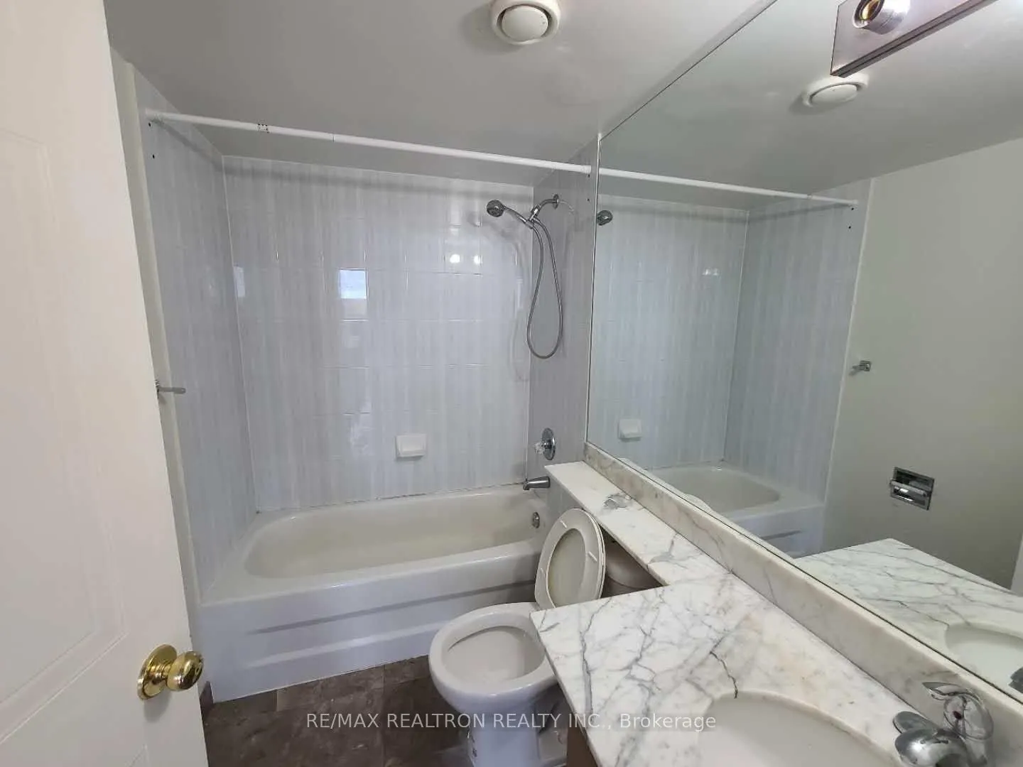238 Doris Avenue, #1006