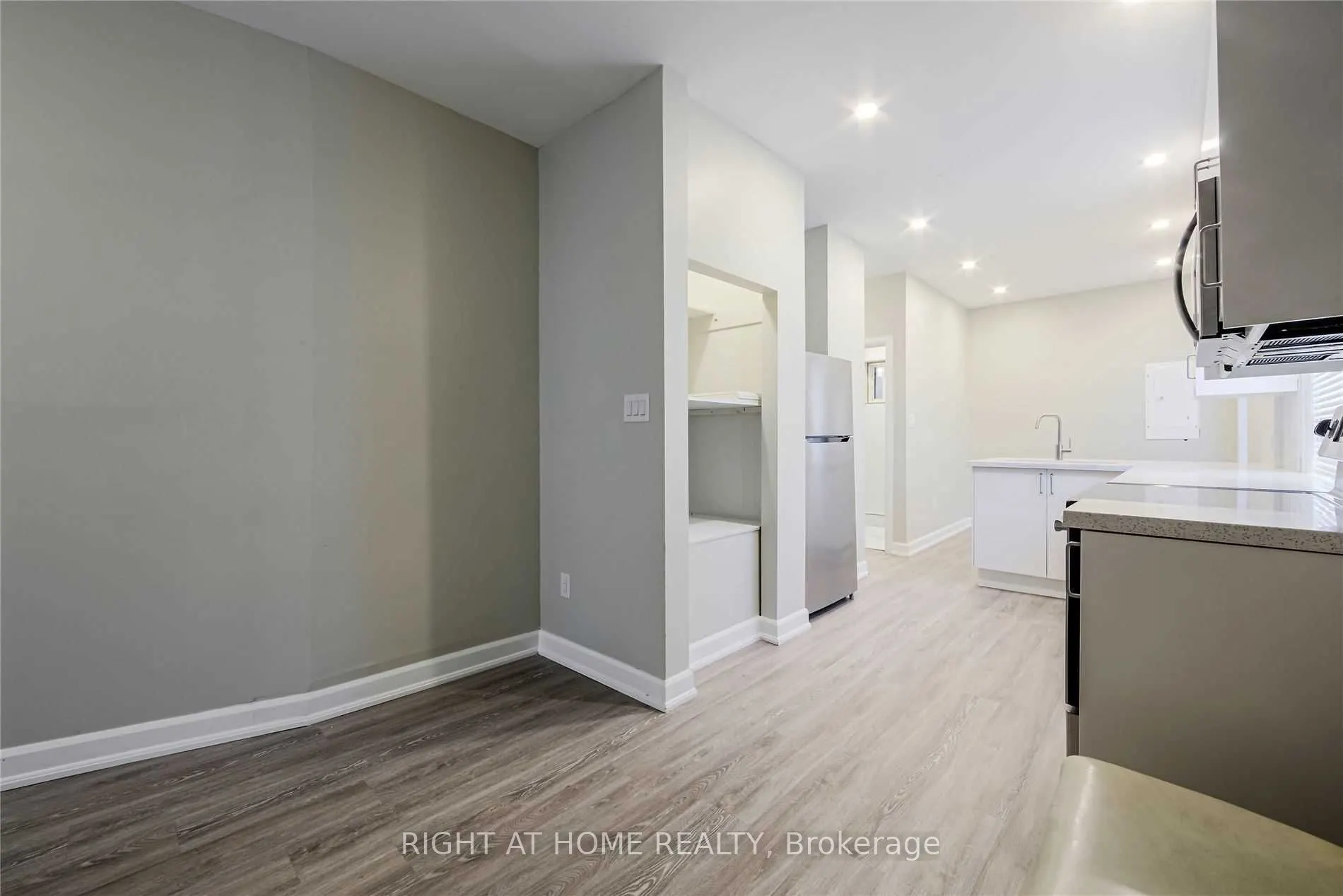1 London Street, #2nd Floor