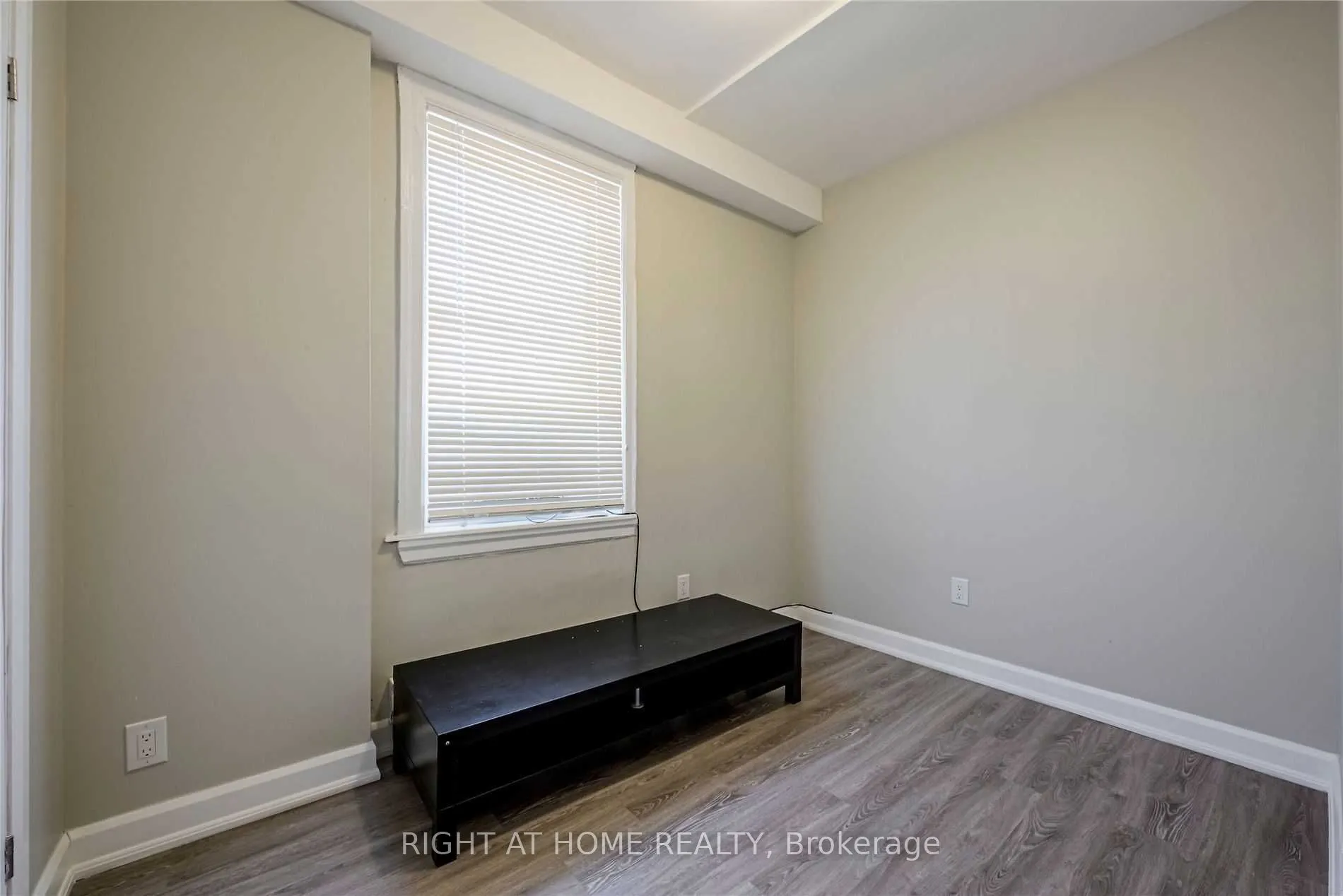 1 London Street, #2nd Floor