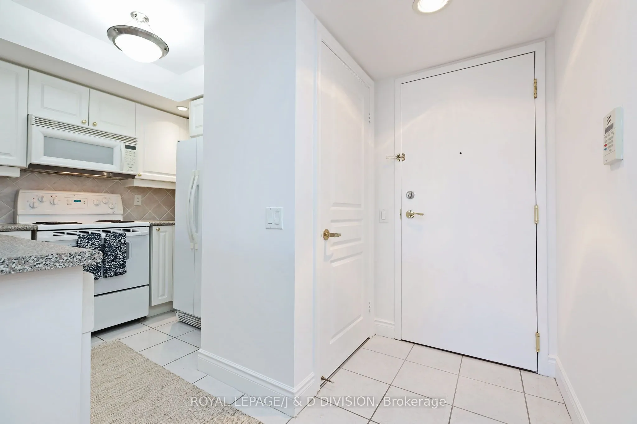 15 Northtown Way, #923