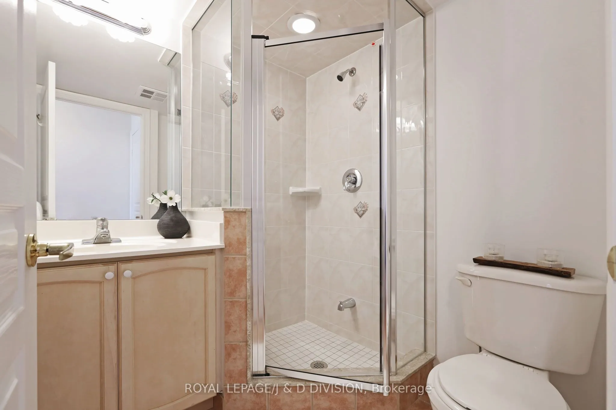 15 Northtown Way, #924