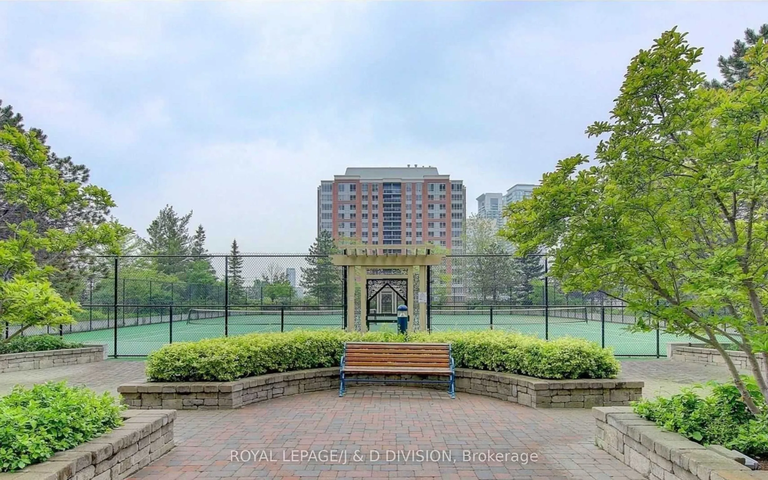 15 Northtown Way, #924