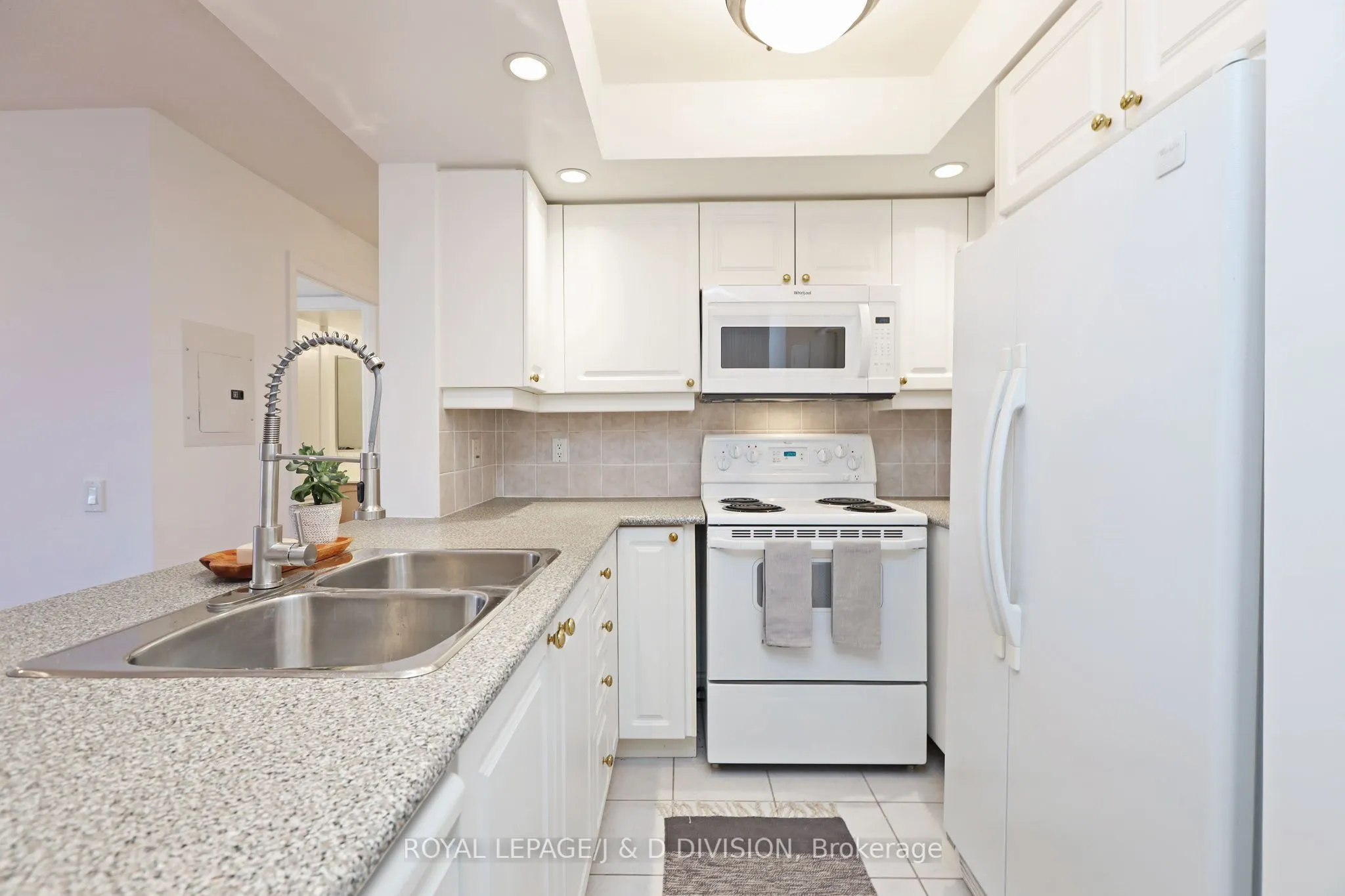 15 Northtown Way, #924