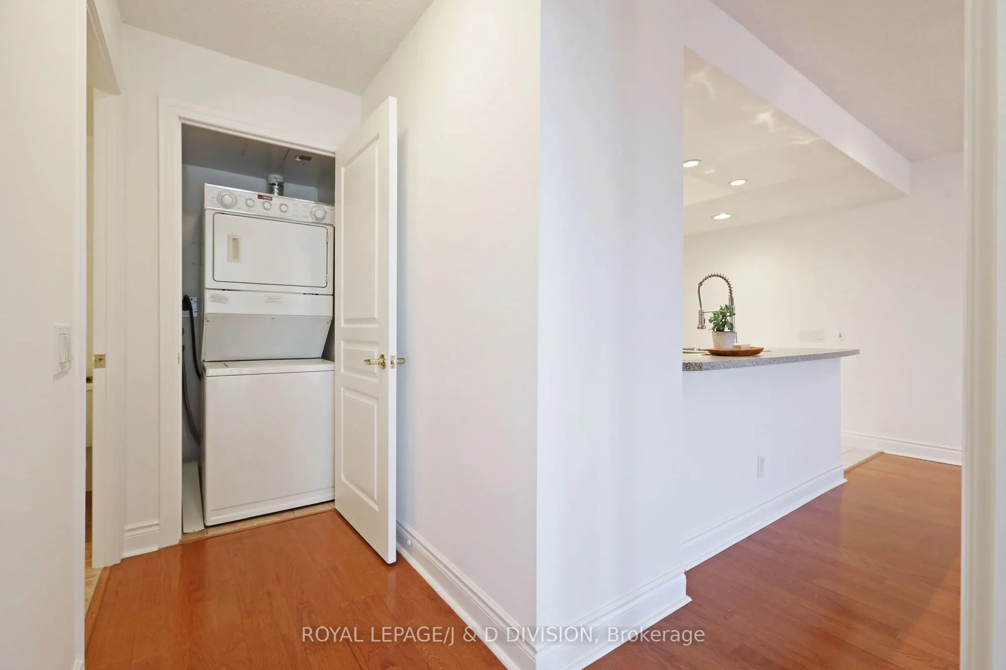 15 Northtown Way, #924