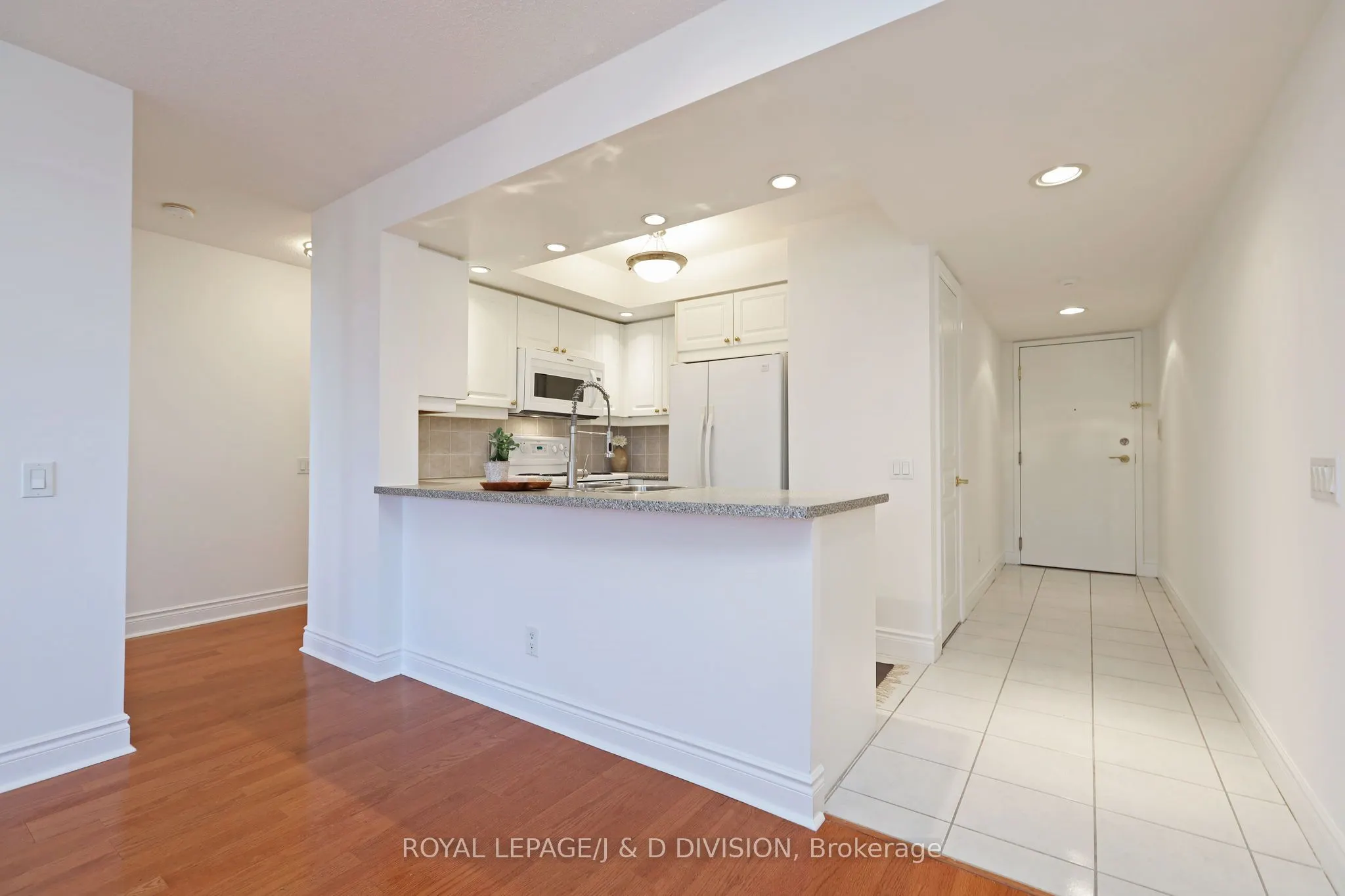 15 Northtown Way, #924