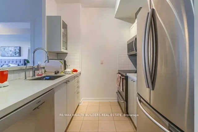 438 Richmond Street W, #916