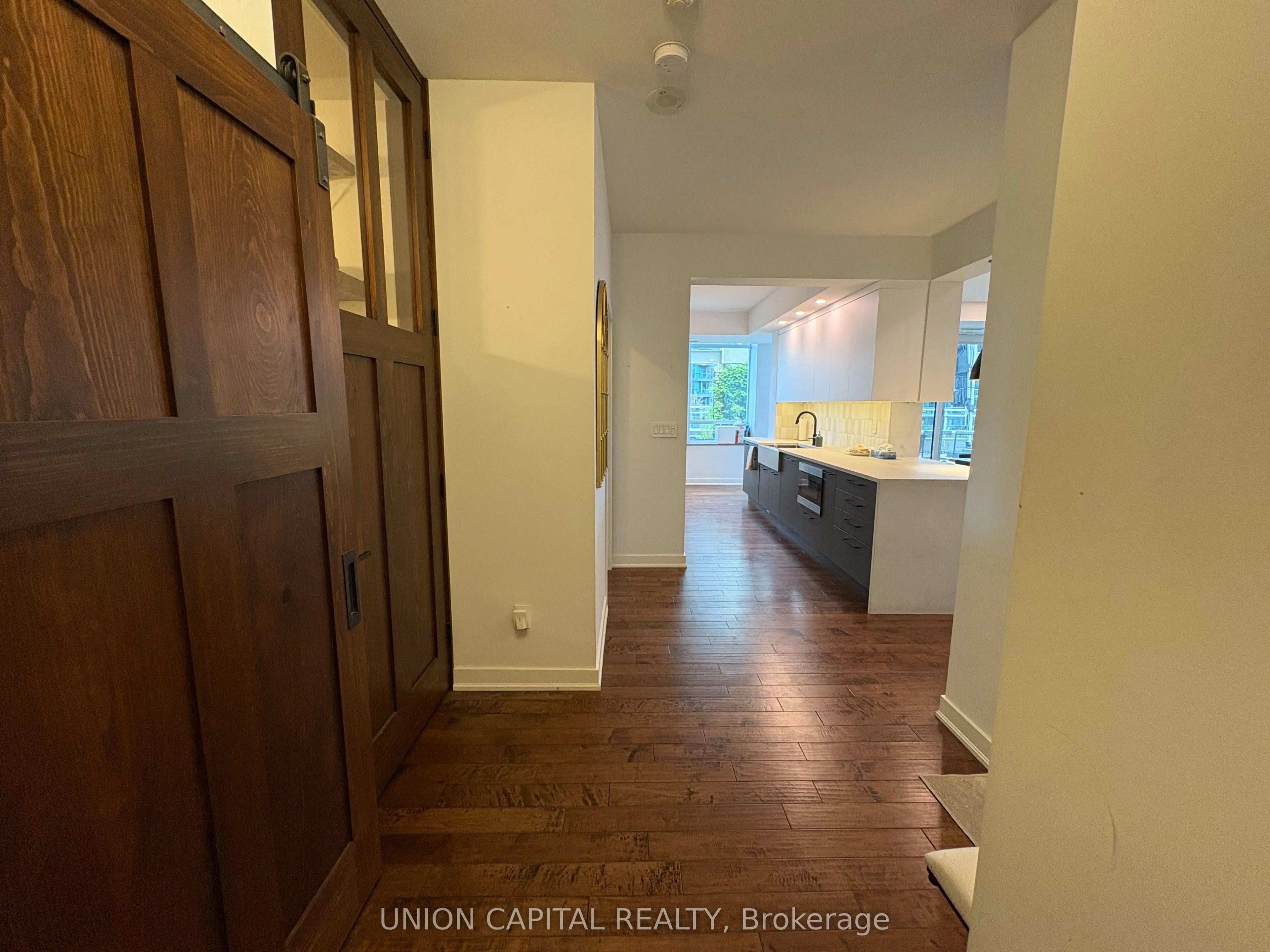 628 Fleet Street, #1006