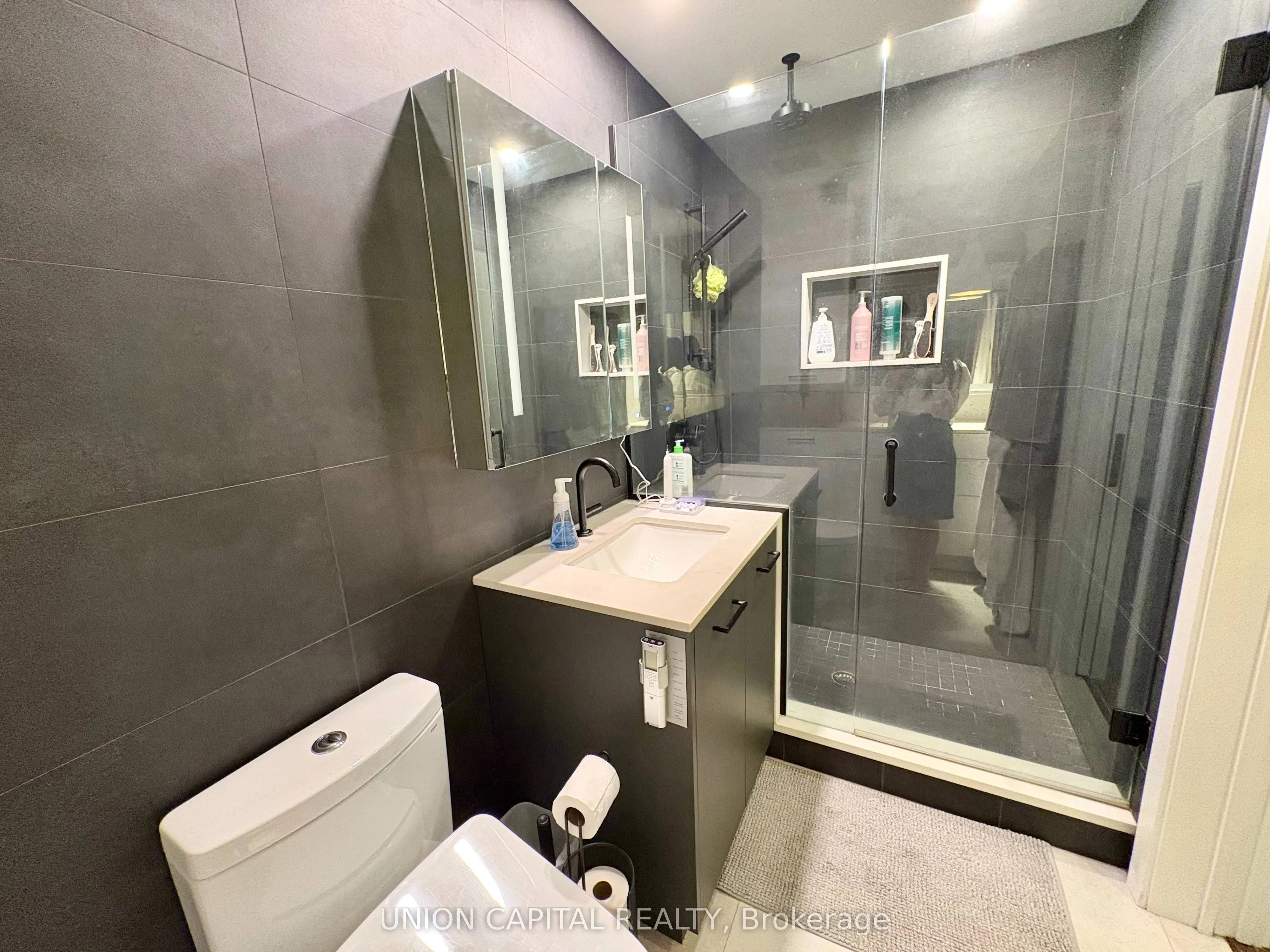628 Fleet Street, #1006