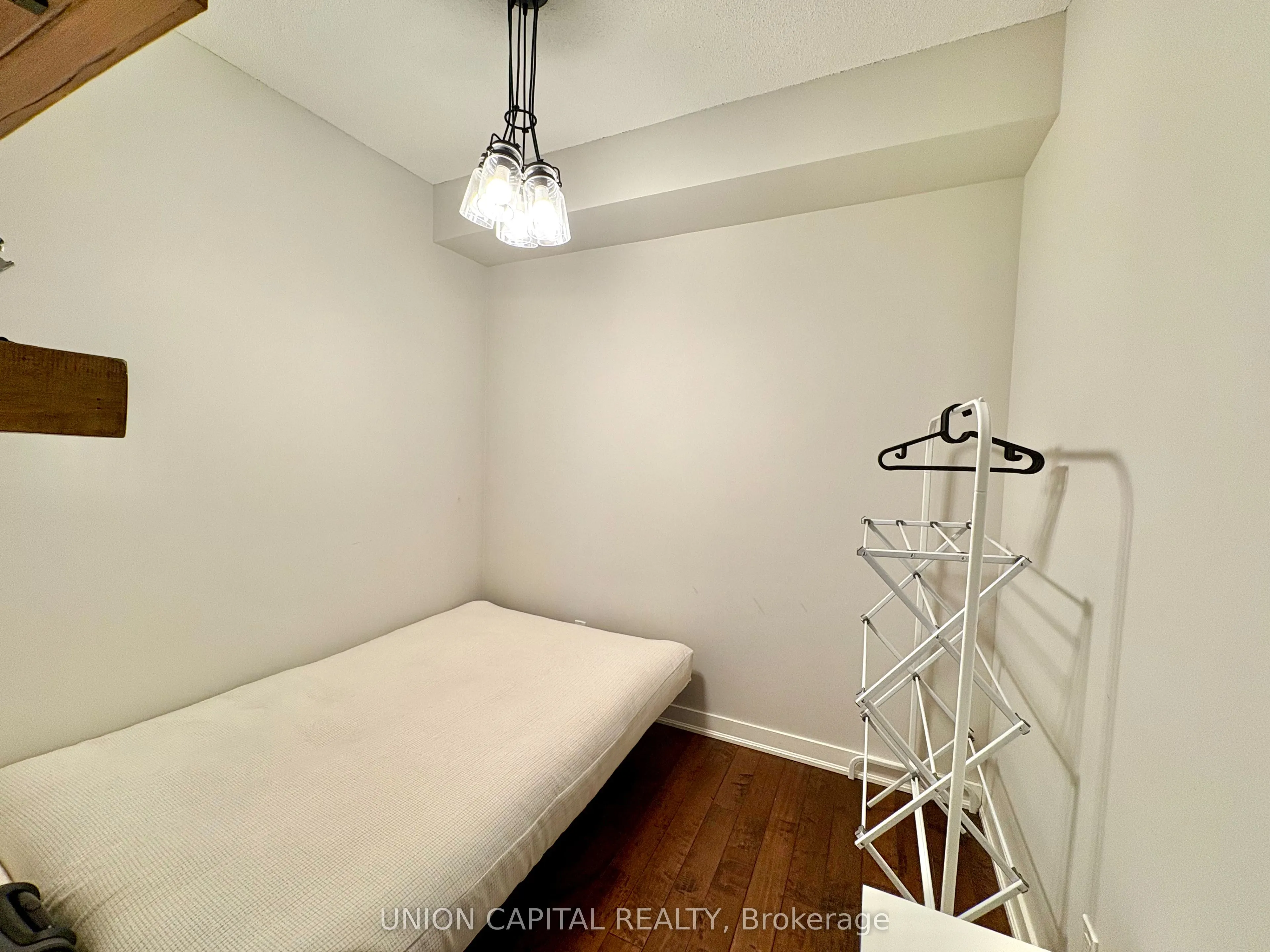 628 Fleet Street, #1006