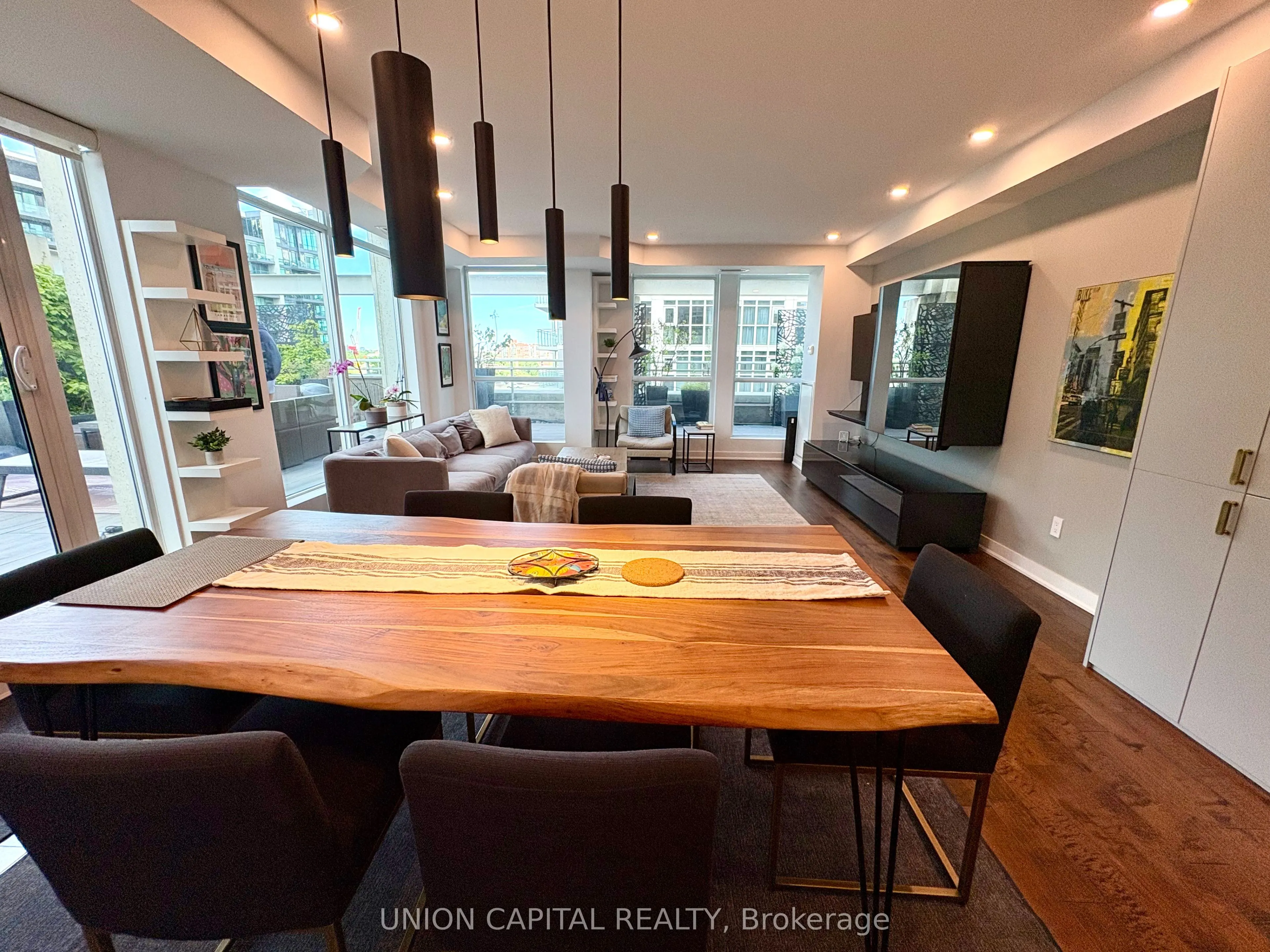 628 Fleet Street, #1006