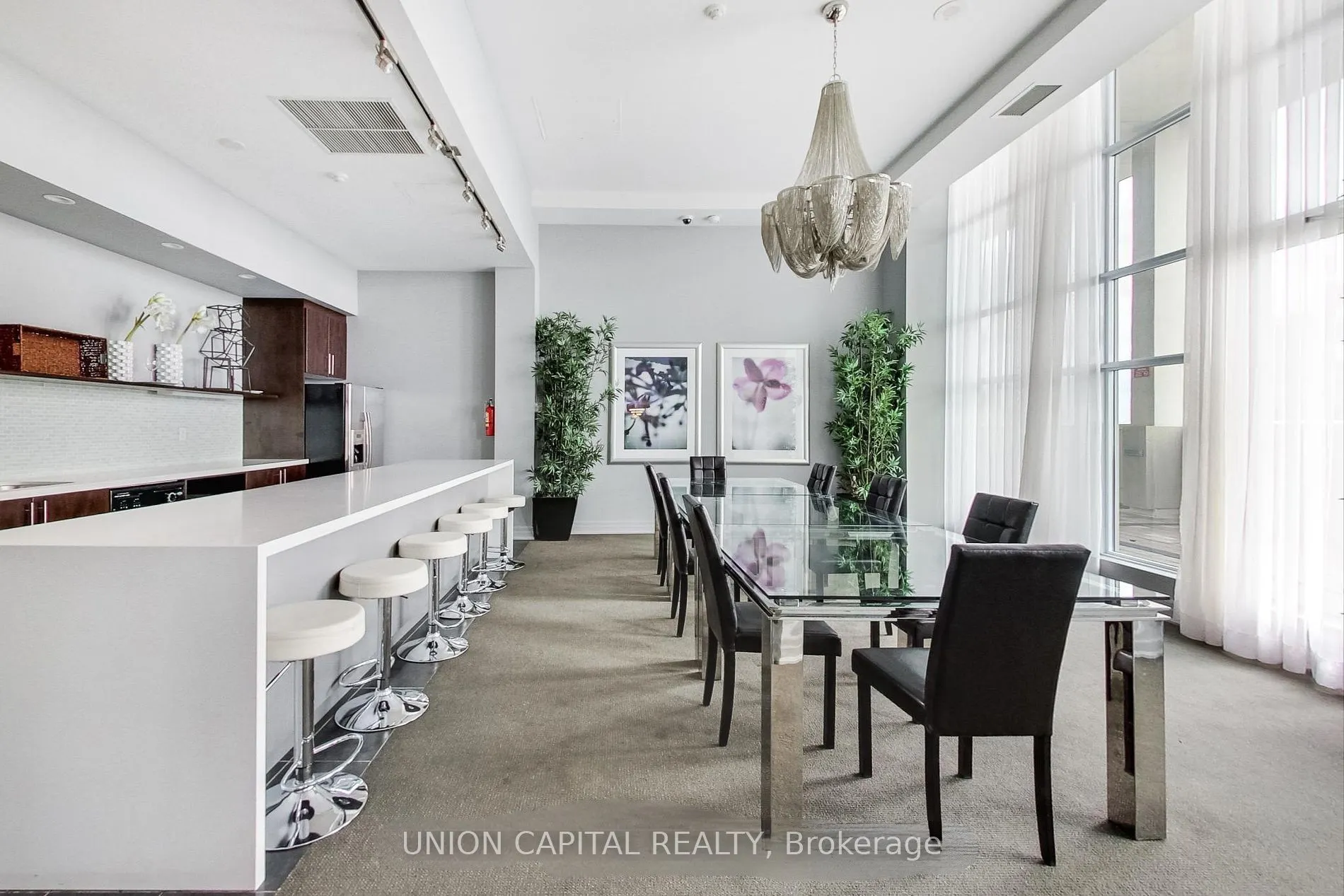 628 Fleet Street, #1006