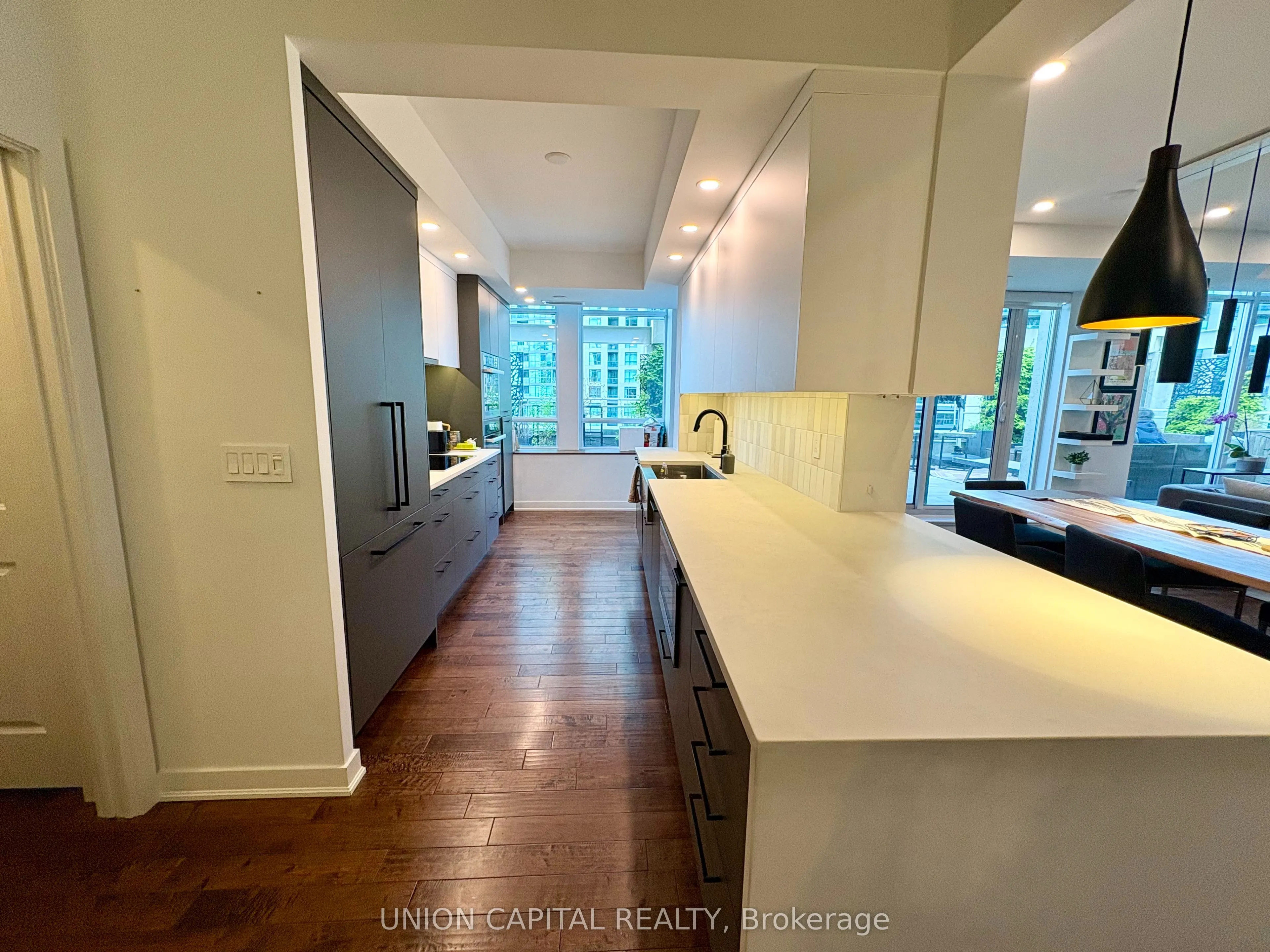 628 Fleet Street, #1006