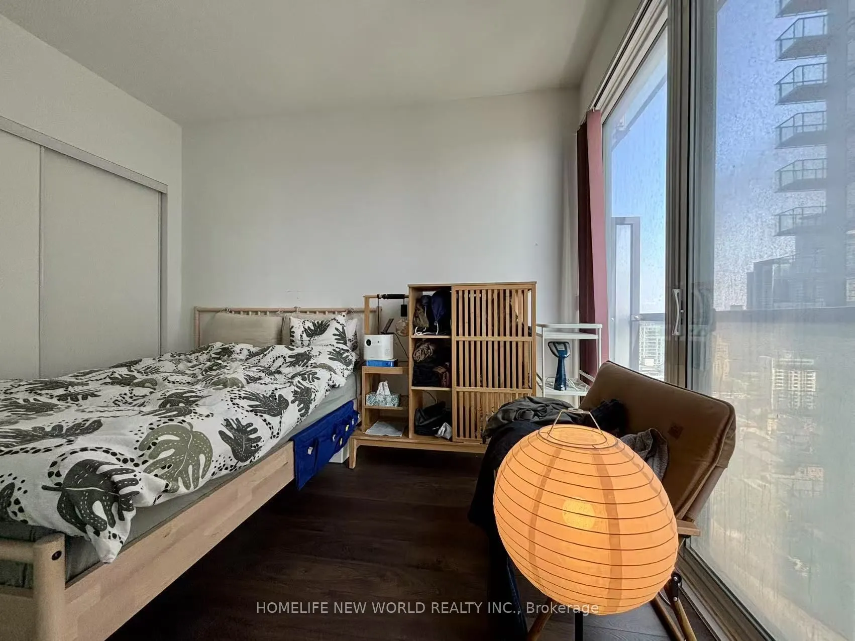 28 Wellesley Street E, #2605