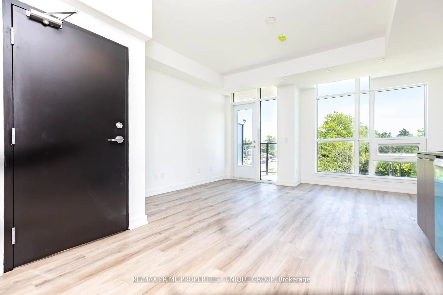 851 Sheppard Avenue W, #43