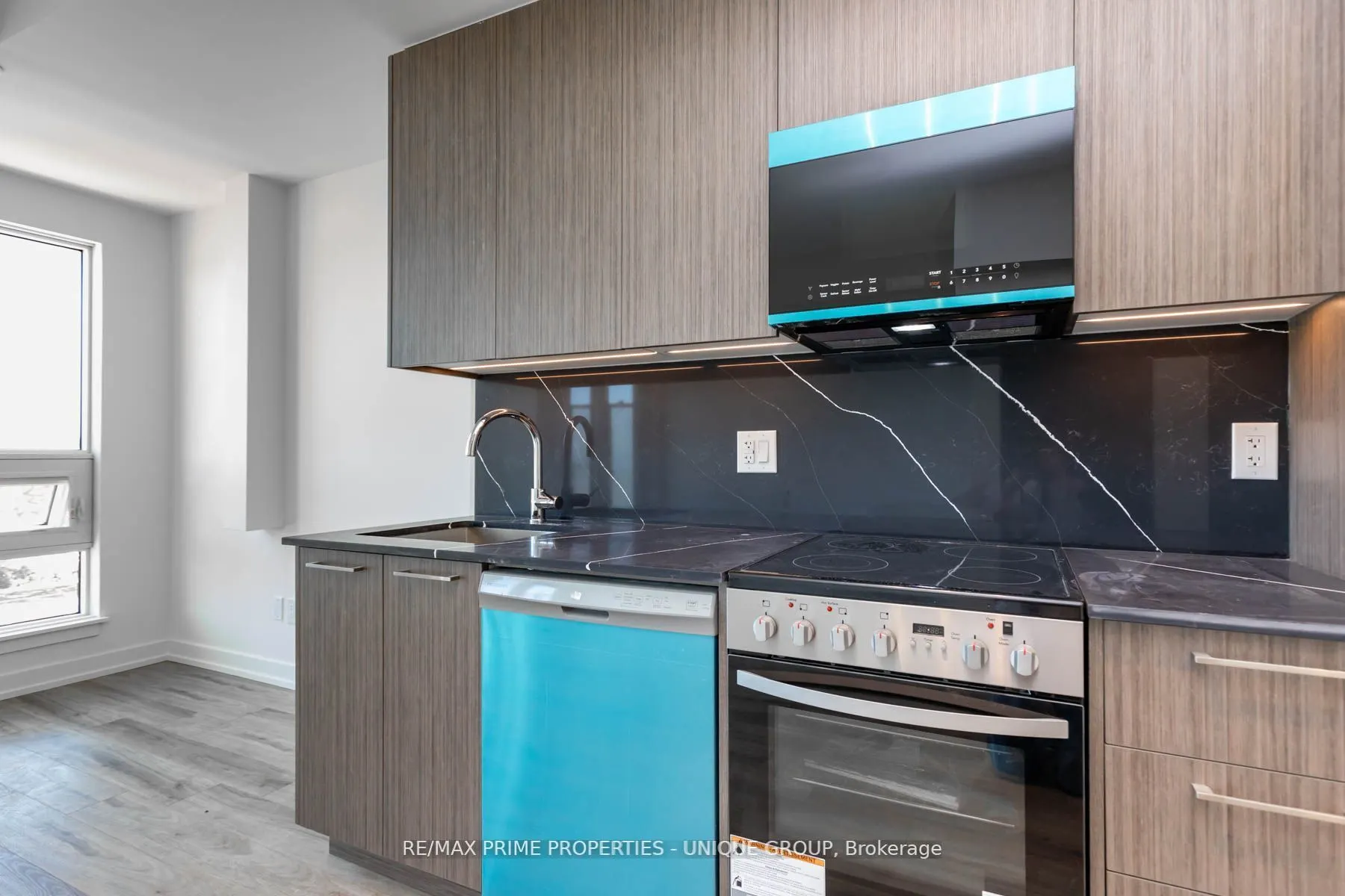 851 Sheppard Avenue W, #43