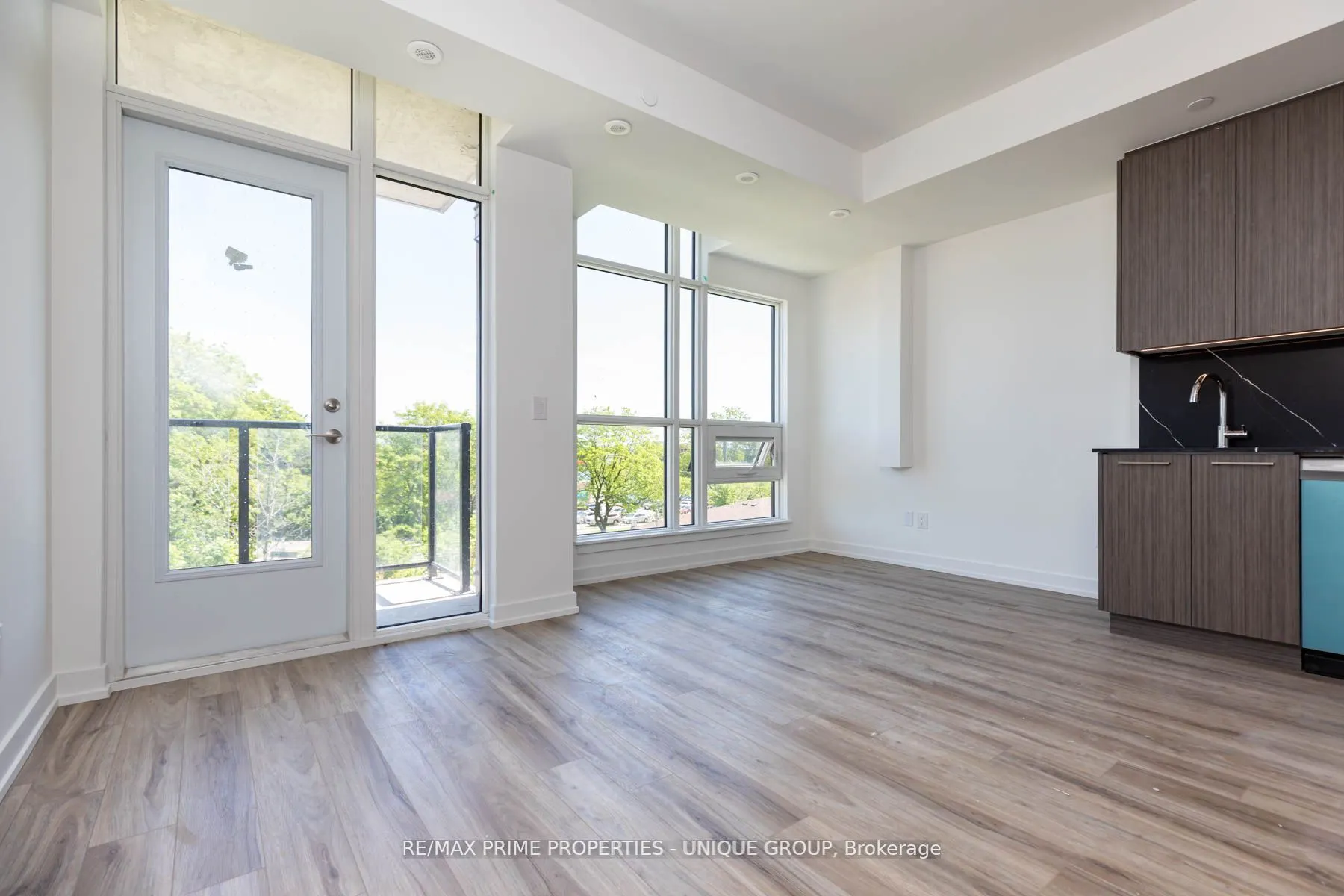 851 Sheppard Avenue W, #43