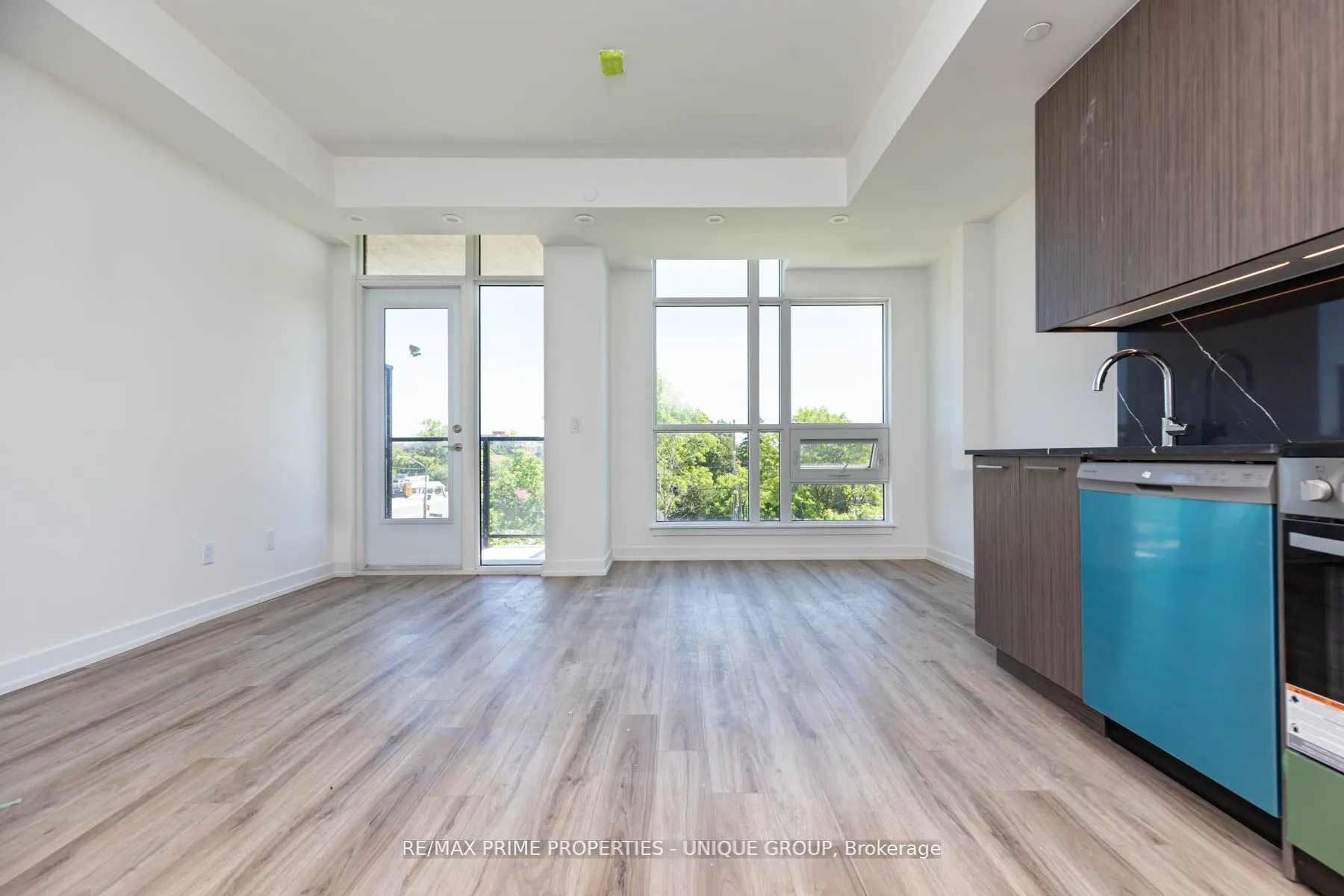851 Sheppard Avenue W, #43