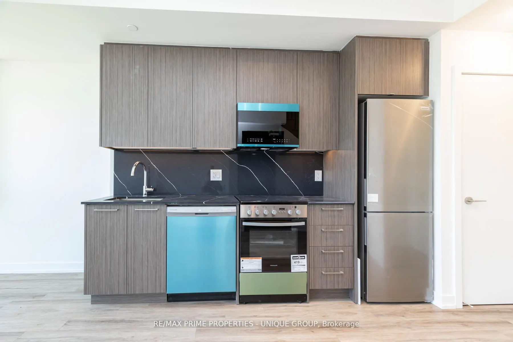 851 Sheppard Avenue W, #43