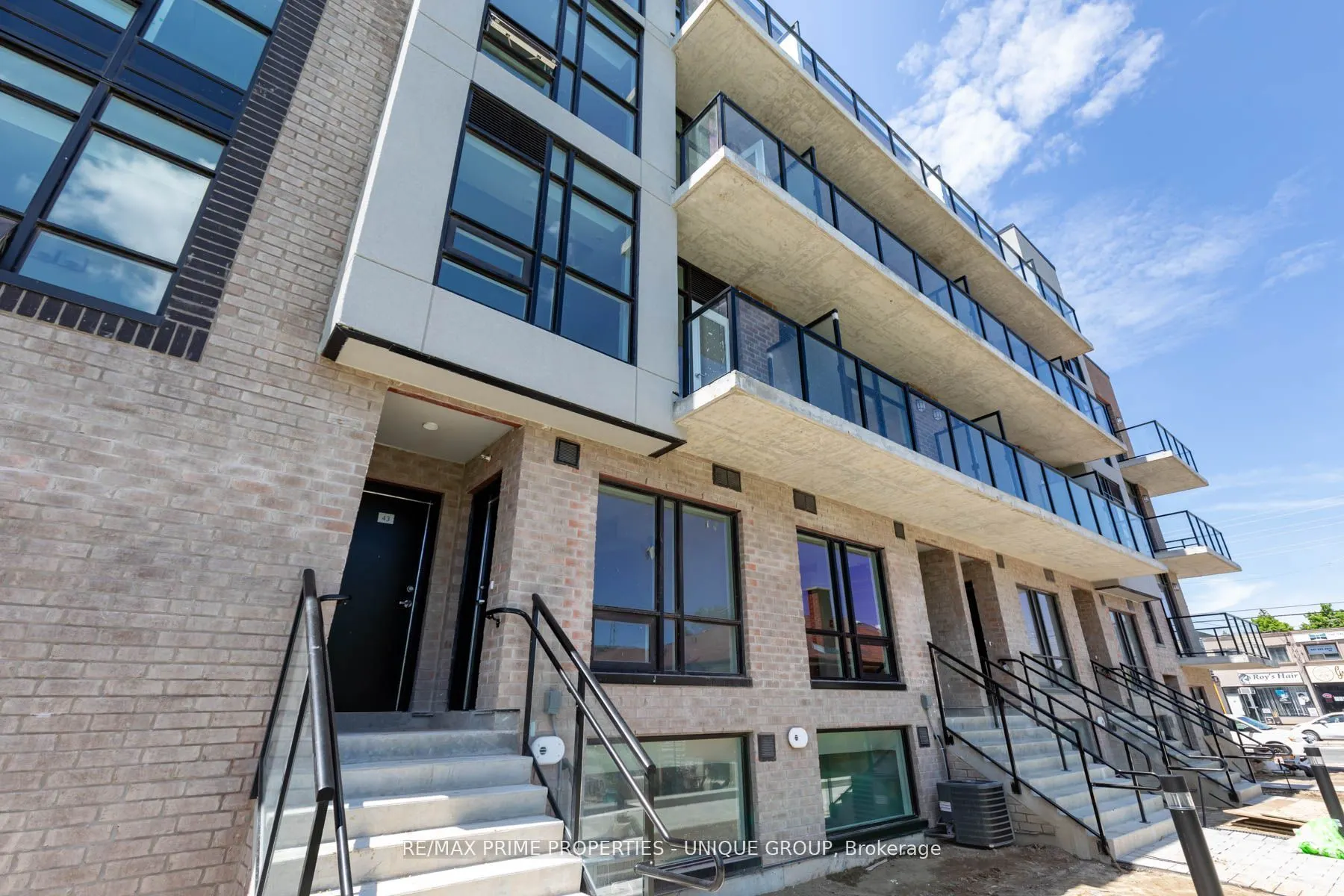 851 Sheppard Avenue W, #43