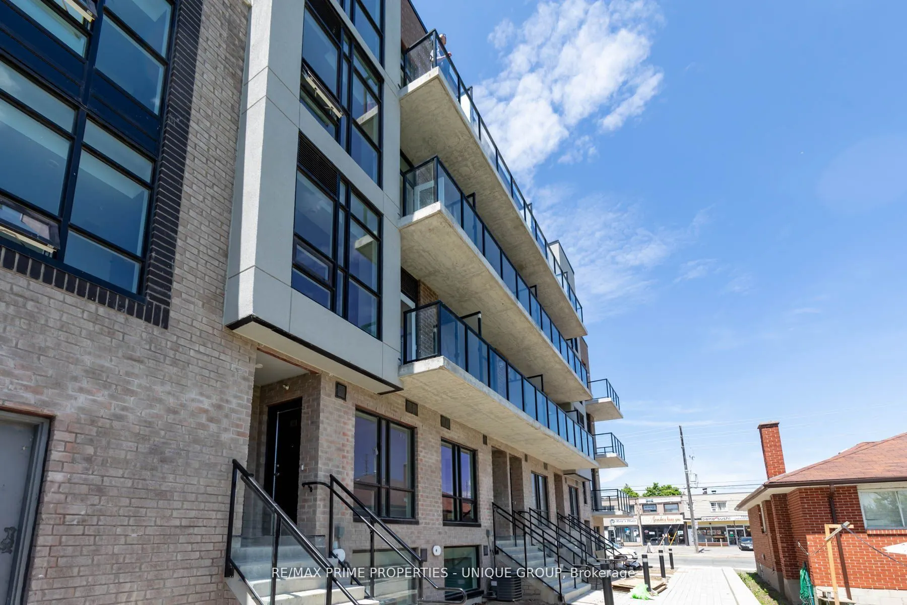851 Sheppard Avenue W, #43
