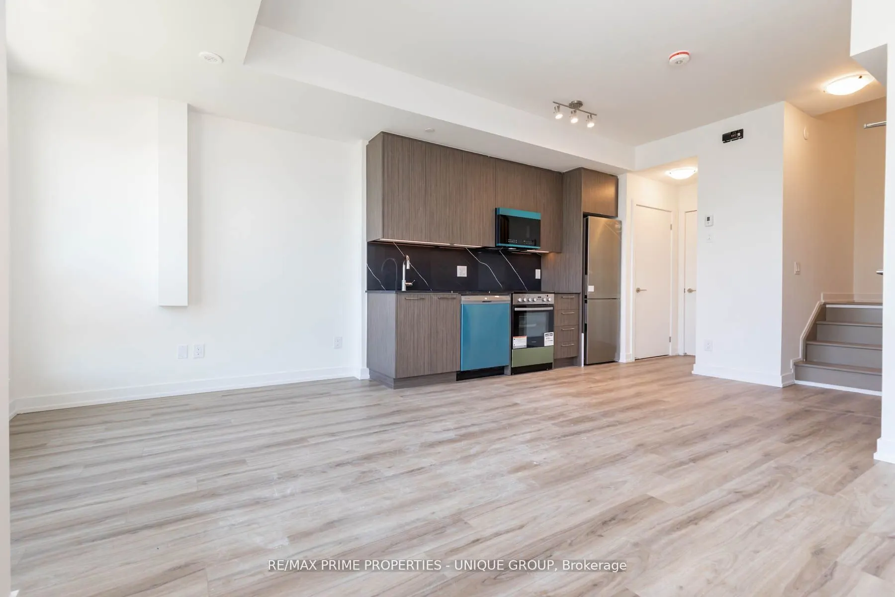 851 Sheppard Avenue W, #43
