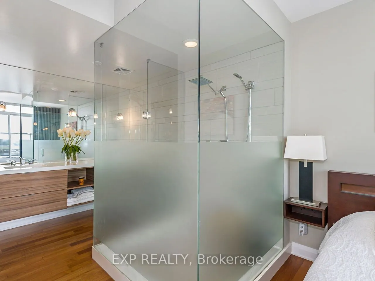90 Stadium Road S, #911
