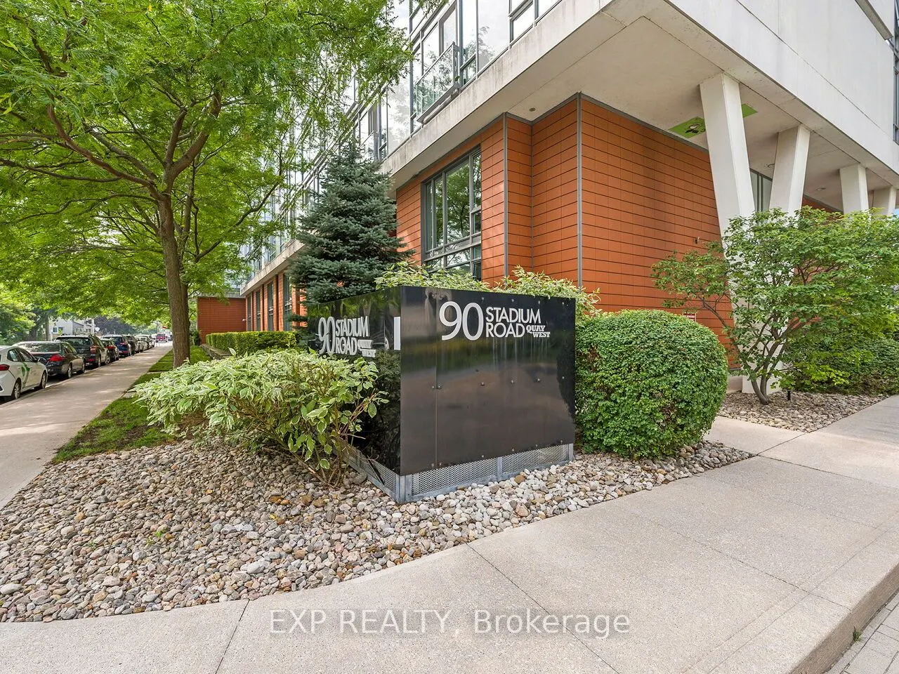 90 Stadium Road S, #911