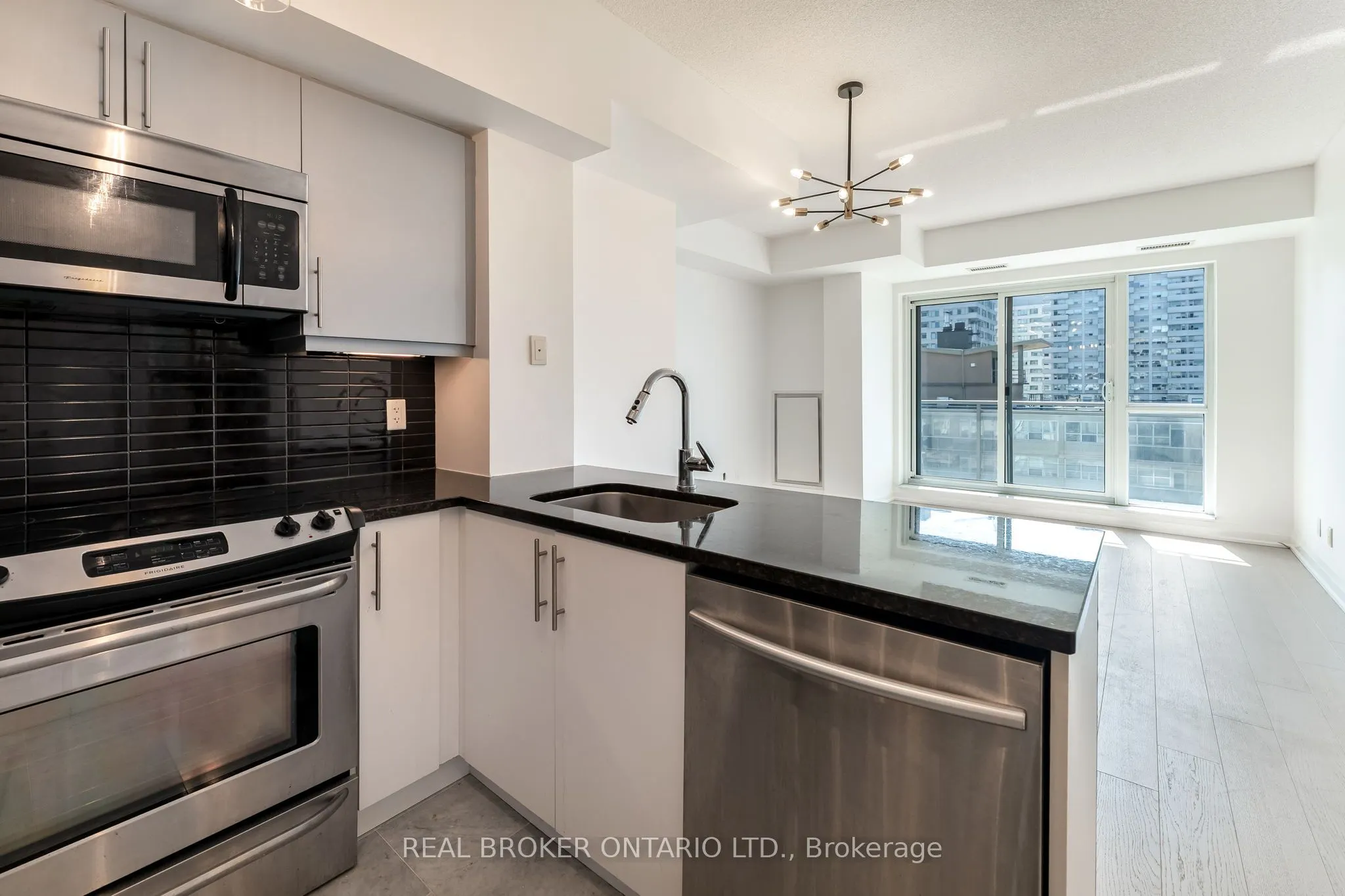 83 Redpath Avenue, #1509