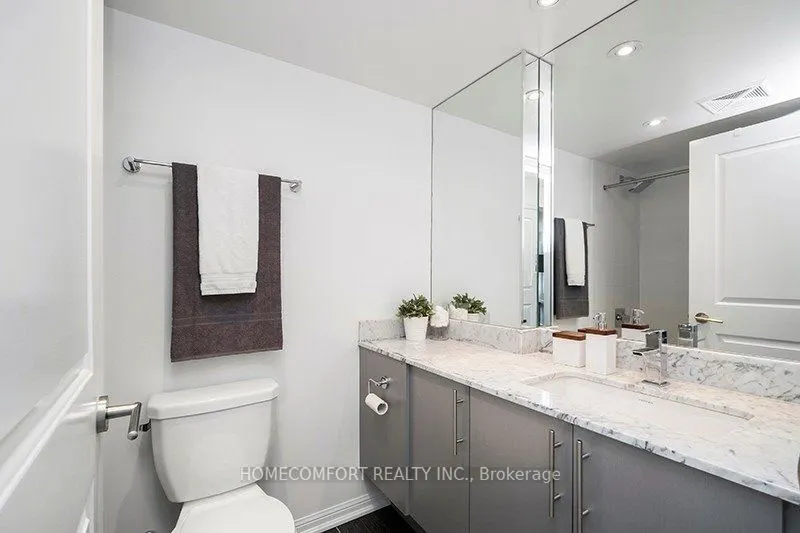 38 Grand Magazine Street, #2041