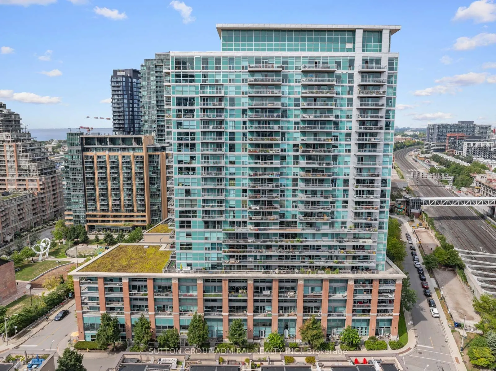 80 Western Battery Road, #605